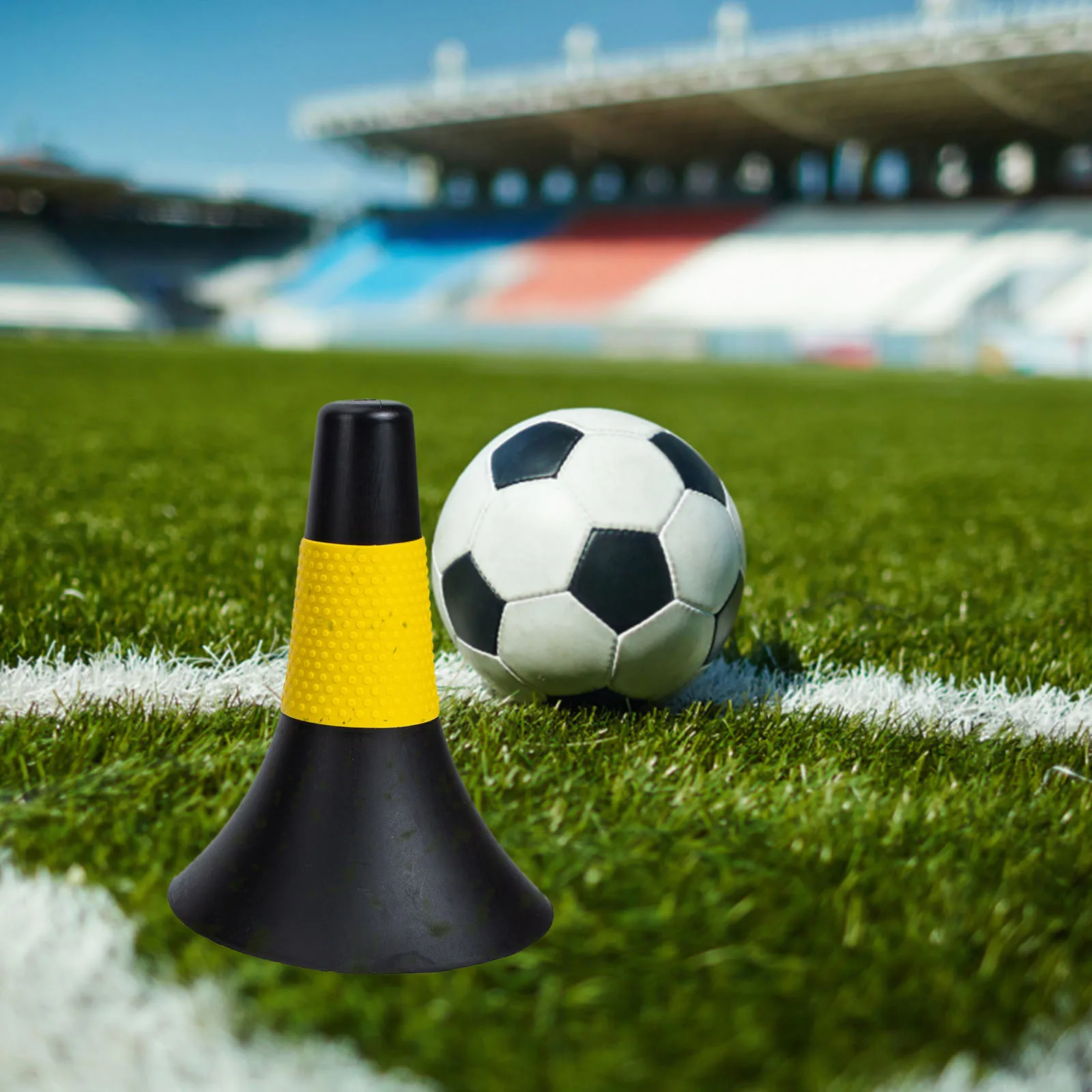 5Pcs Soccer Training Cones High-Grade Football Obstacles Lightweight Agility Outdoor Soccer Cones
5Pcs Soccer Training Cones High-Grade Football Obstacles Lightweight Agility Outdoor Soccer Cones