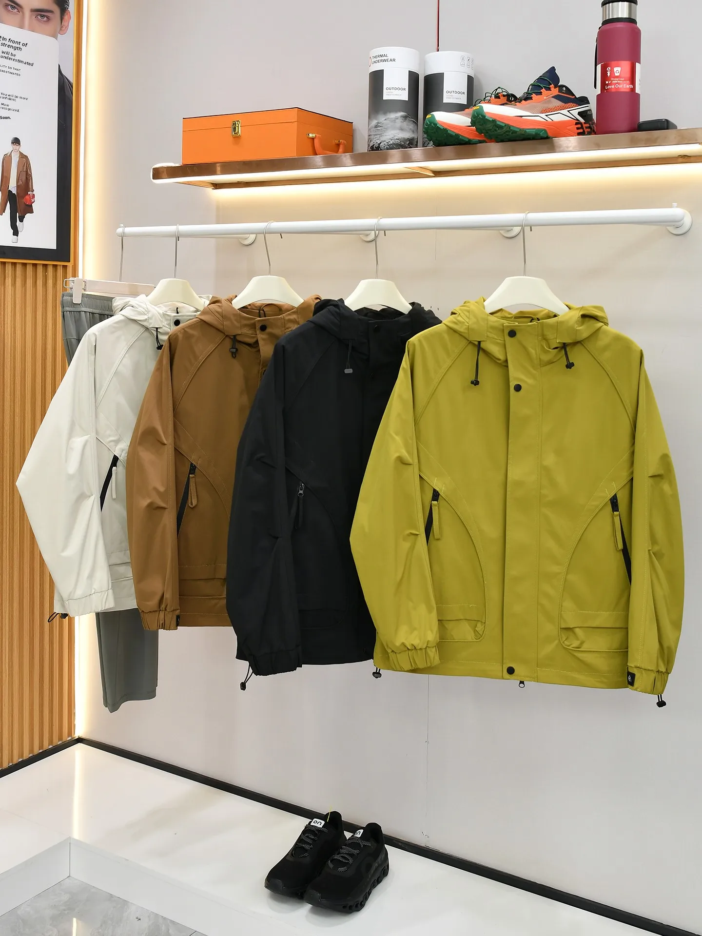 Men's Outdoor Spring Jacket Hooded Sports Coat Windproof Water-resistant Standard Fit Tailoring Fashion Urban Style Long Slee...
Men's Outdoor Spring Jacket Hooded Sports Coat Windproof Water-resistant Standard Fit Tailoring Fashion Urban Style Long Slee...
