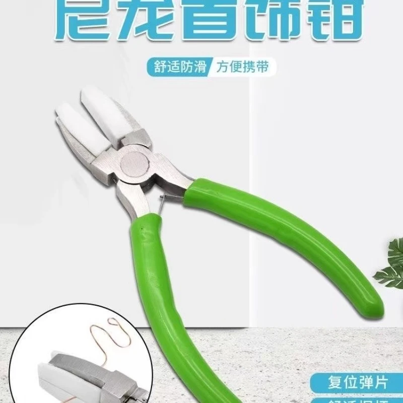 Нейлоновые плоскогубцы для смесителей, 4-дюймовые плоскогубцы с пластиковой головкой, намотка, ручные плоскогубцы «сделай сам», инструменты
Нейлоновые плоскогубцы для смесителей, 4-дюймовые плоскогубцы с пластиковой головкой, намотка, ручные плоскогубцы «сделай сам», инструменты