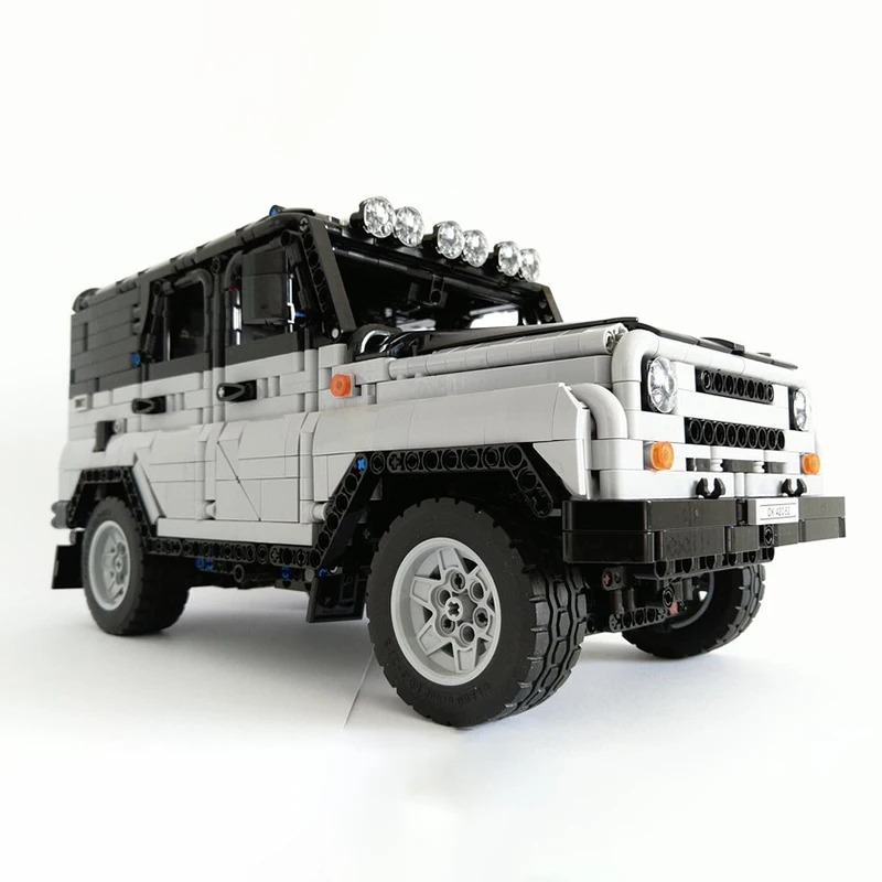 MOC Off-roader UAZ 3151 Speed Champion Classic Car Model Racing Children's Toy Gift Technology Building Blocks
MOC Off-roader UAZ 3151 Speed Champion Classic Car Model Racing Children's Toy Gift Technology Building Blocks