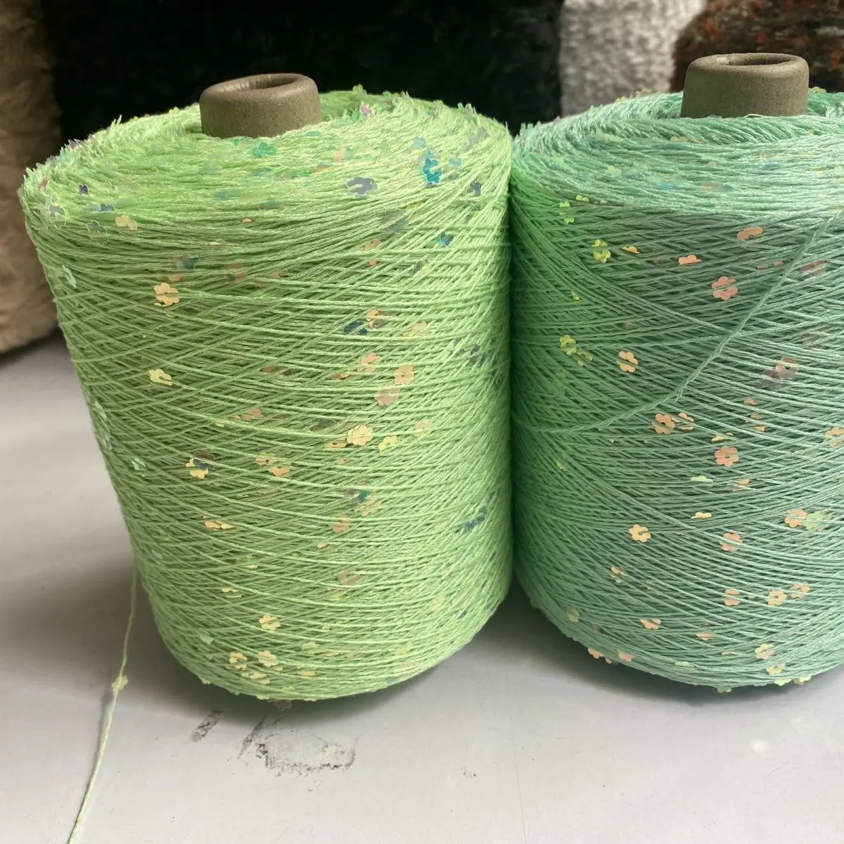 500G Summer Ice Yarn Wiring Silk Thread Plum Blossom Fantasy Sequined Wool Hand Crochet DIY Knitting&Crocheting
500G Summer Ice Yarn Wiring Silk Thread Plum Blossom Fantasy Sequined Wool Hand Crochet DIY Knitting&Crocheting