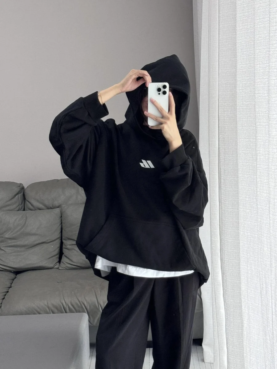 Худи с длинными рукавами и светоотражающим буквенным принтом, свободный крой, повседневный стиль, универсальный, для пар, осенне-зимняя новинка, уличная одежда, свитшот
Худи с длинными рукавами и светоотражающим буквенным принтом, свободный крой, повседневный стиль, универсальный, для пар, осенне-зимняя новинка, уличная одежда, свитшот