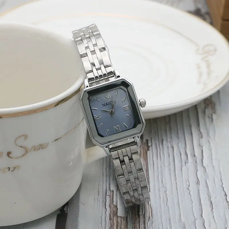 Luxury Fashion Square Women Watch Classic Ladies Quartz Wristwatch Stainless Steel Band Silver Femme Relogio Feminino
Luxury Fashion Square Women Watch Classic Ladies Quartz Wristwatch Stainless Steel Band Silver Femme Relogio Feminino