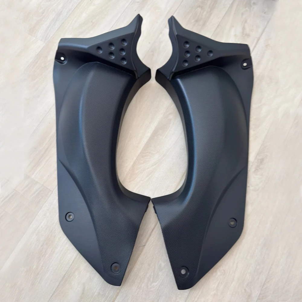 ZZR 1400 Side Panel Air Duct Intake Cover for Kawasaki ZZR1400 ZX‑14R 2006‑2010 2011 ZX14R Upper Front Nose Fairing Infill Cowl
ZZR 1400 Side Panel Air Duct Intake Cover for Kawasaki ZZR1400 ZX‑14R 2006‑2010 2011 ZX14R Upper Front Nose Fairing Infill Cowl