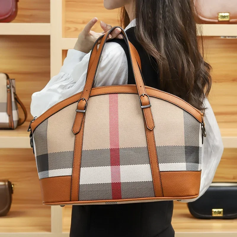 Elegant Handbags Leather Tote Bag By Famous Designer, Women's Crossbody Shoulder Bag Fashionable and Versatile for All Occasions
Elegant Handbags Leather Tote Bag By Famous Designer, Women's Crossbody Shoulder Bag Fashionable and Versatile for All Occasions