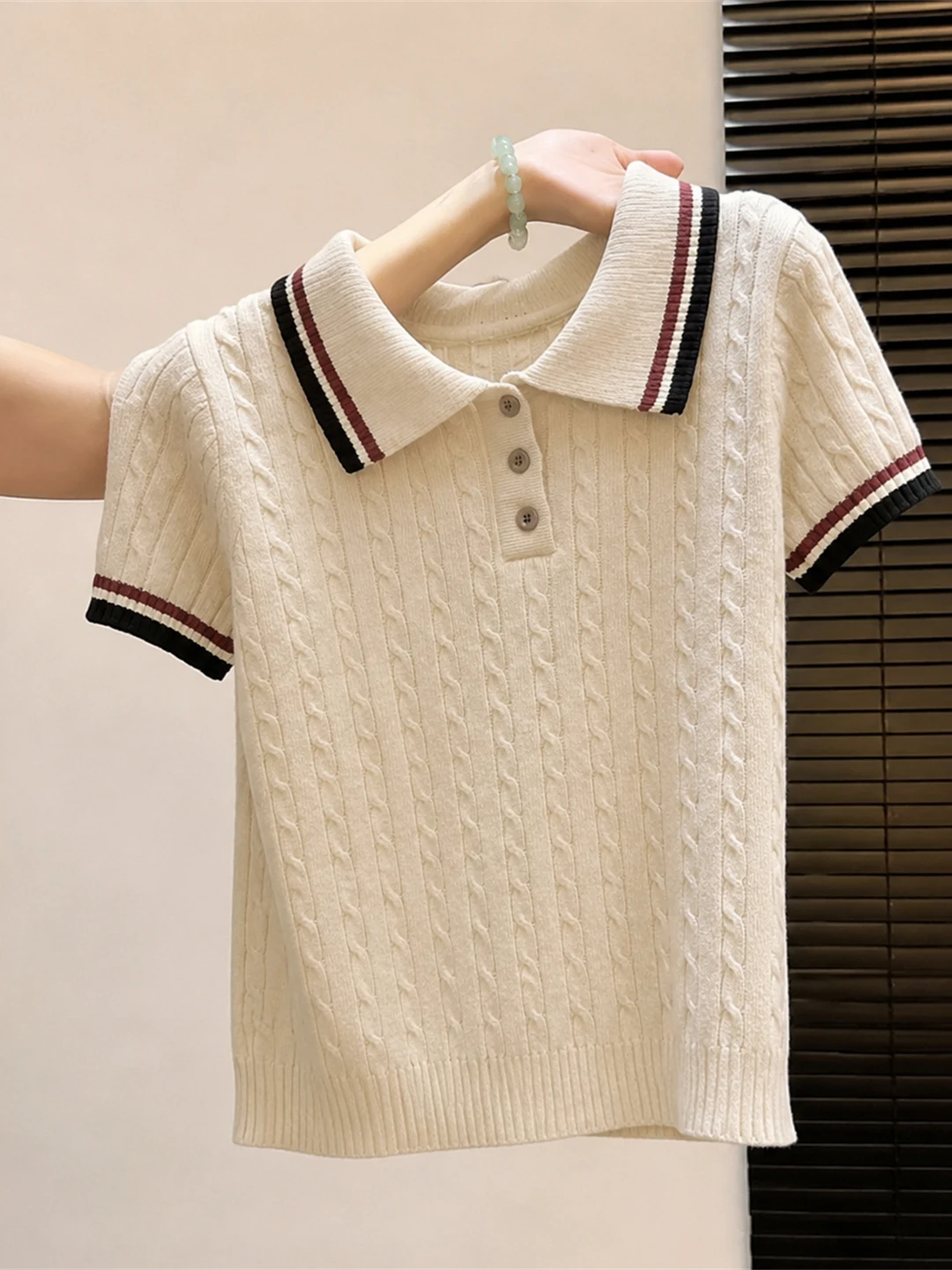 Casual Ice Silk Half Open Front Neck Knitted Top Short Sleeve Women's Summer Design Sensation Straight Cut Knitwear
Casual Ice Silk Half Open Front Neck Knitted Top Short Sleeve Women's Summer Design Sensation Straight Cut Knitwear
