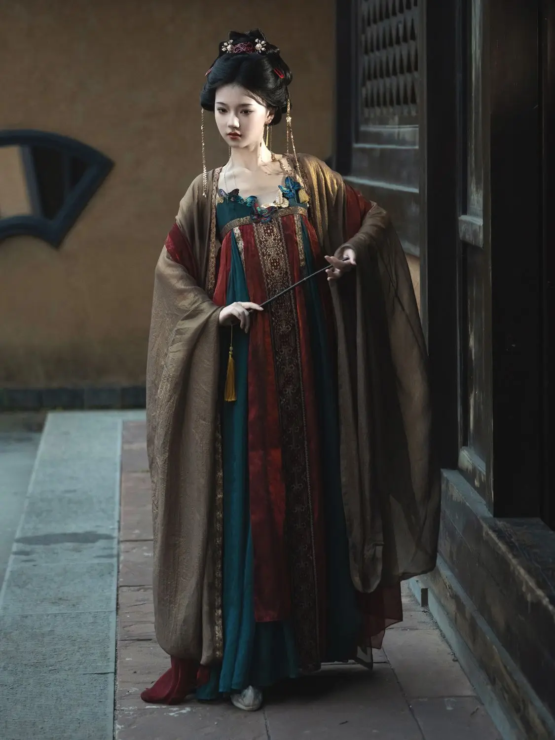 Hanfu Glass Dress Hanfu Han Element Big Sleeve Exotic Strap Skirt Super Immortal Set The Court Dress Dark Wear National Costume
Hanfu Glass Dress Hanfu Han Element Big Sleeve Exotic Strap Skirt Super Immortal Set The Court Dress Dark Wear National Costume