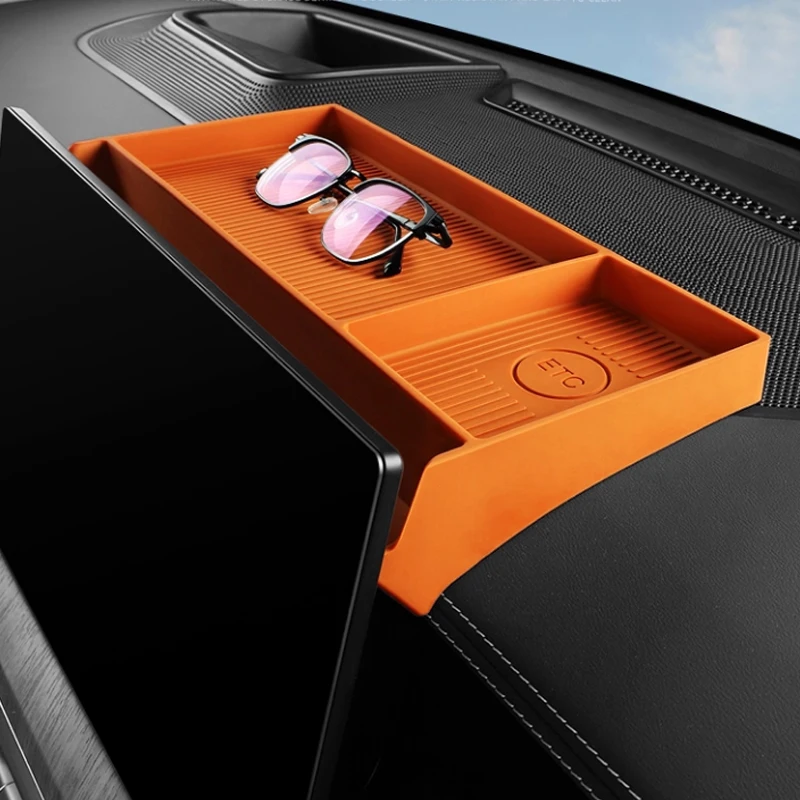 For TANK 500 Hi4t/z 2026 Screen Storage Box Center Console Instrument Panel Silicone Storage Car Accessories
For TANK 500 Hi4t/z 2026 Screen Storage Box Center Console Instrument Panel Silicone Storage Car Accessories