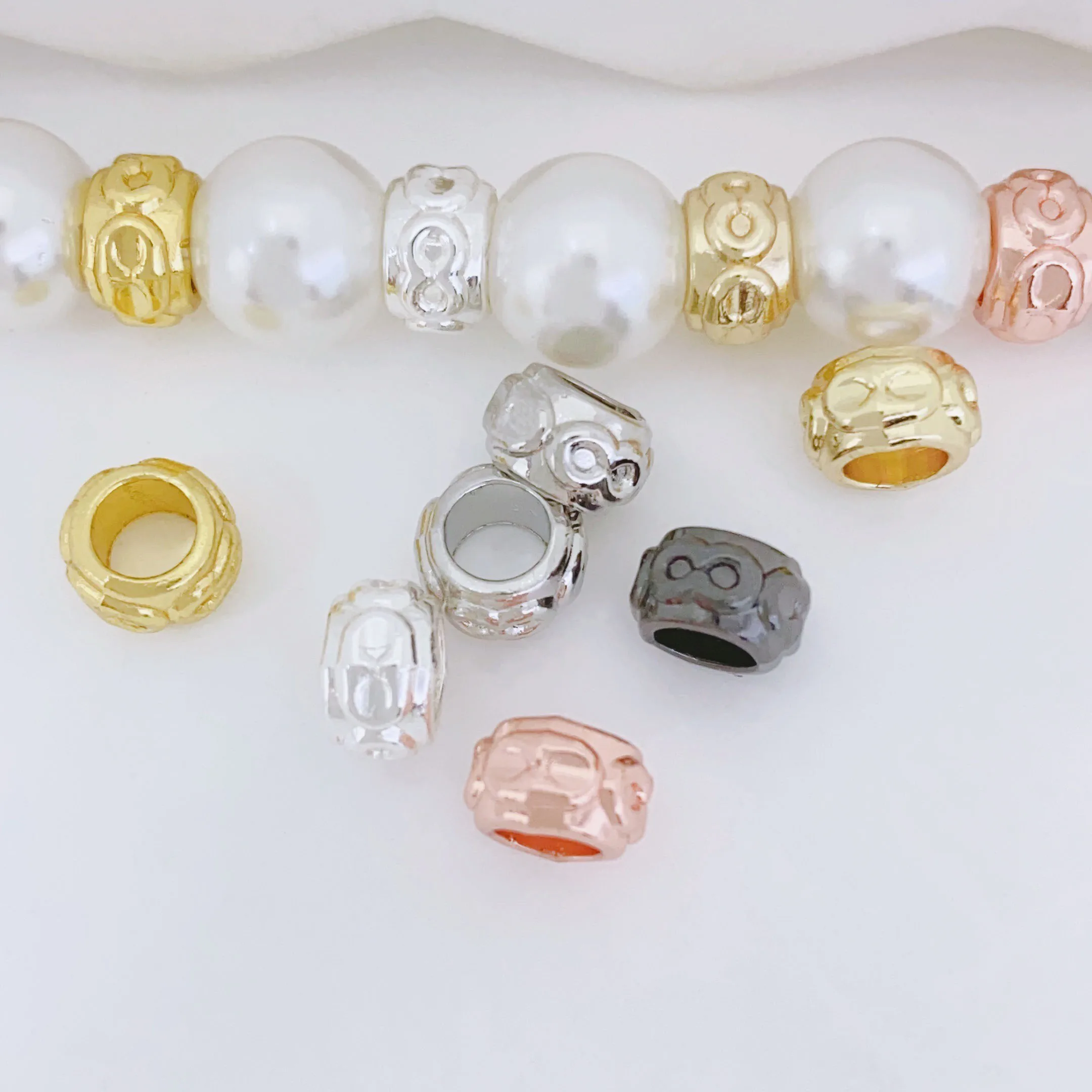 20 Pieces Pattern Hollow Cylindrical Spacer Beads DIY Pearl Bracelet Necklace Accessories Jewelry Making Materials Wholesale
20 Pieces Pattern Hollow Cylindrical Spacer Beads DIY Pearl Bracelet Necklace Accessories Jewelry Making Materials Wholesale