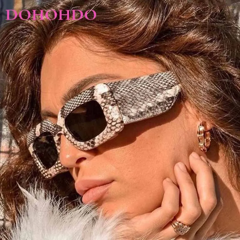 Vintage Square Snake Pattern Women Sunglasses Trendy Luxury Big Frame Sunglass Men Outdoor Driving Eyewear Ladies UV400 Lentes
Vintage Square Snake Pattern Women Sunglasses Trendy Luxury Big Frame Sunglass Men Outdoor Driving Eyewear Ladies UV400 Lentes