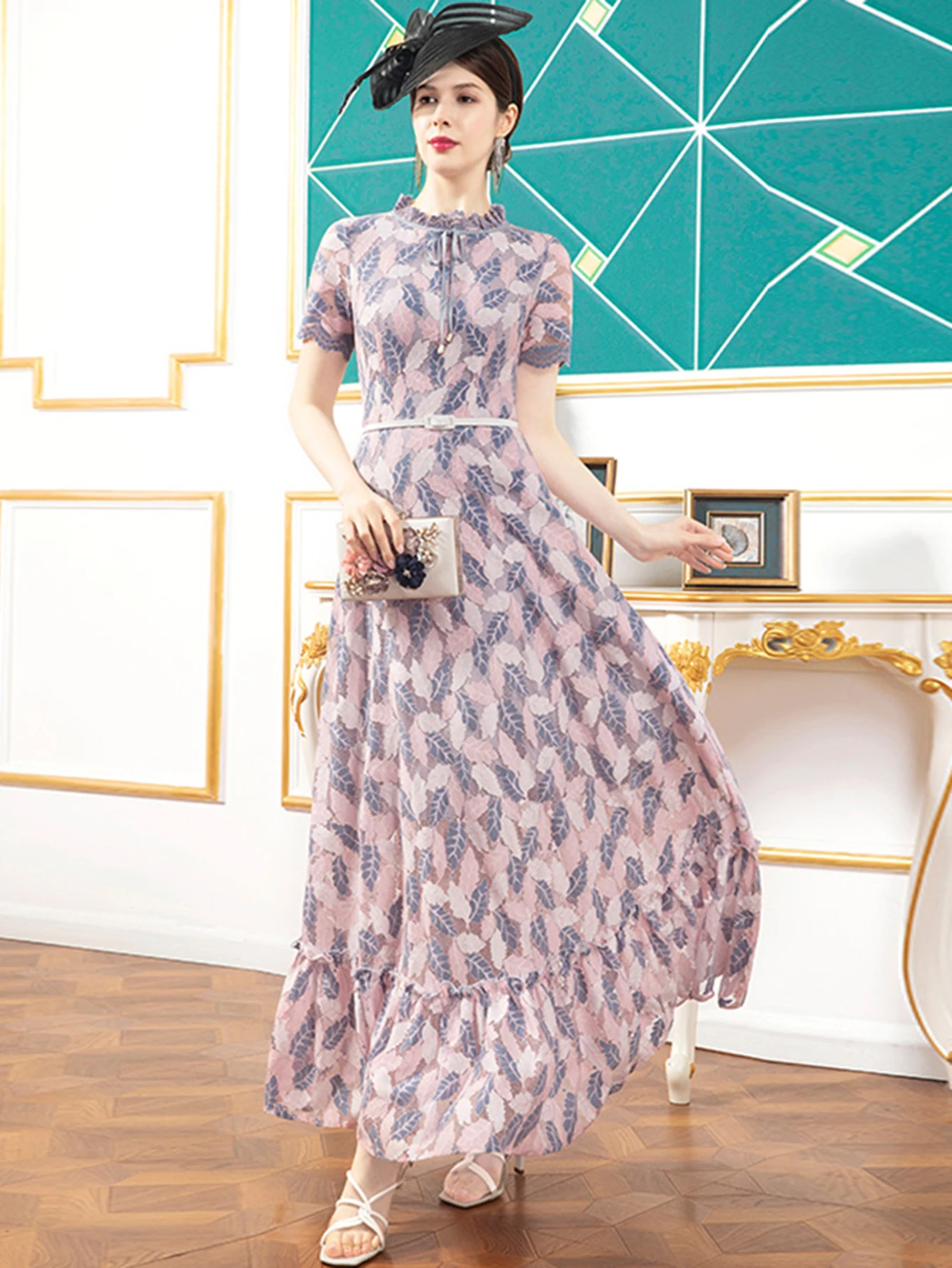 Vintage High-End O-Neck Short Sleeve Lace Hollow Out Dress For Women's Summer Slim Elegant Long Dress Female Clothing
Vintage High-End O-Neck Short Sleeve Lace Hollow Out Dress For Women's Summer Slim Elegant Long Dress Female Clothing