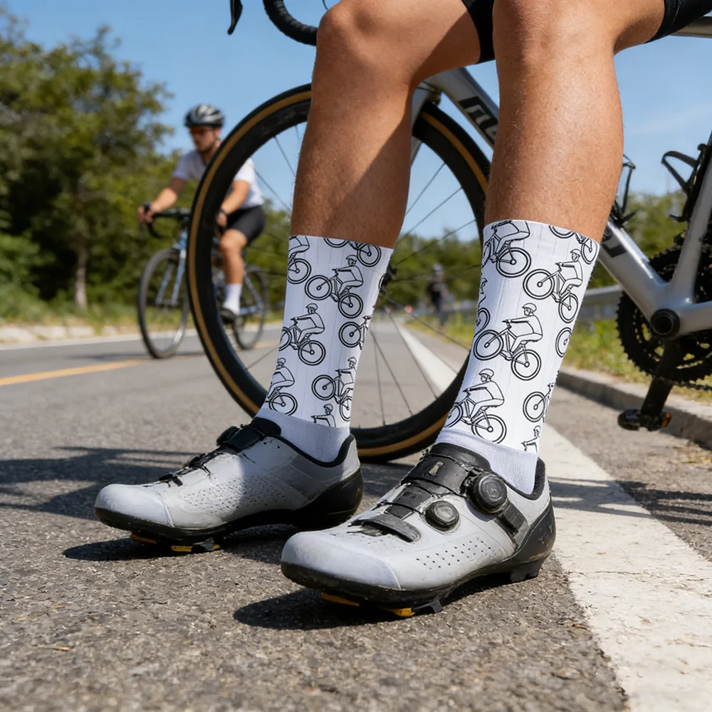 Aero Summer Silicone Anti-Slip Socks for Cycling And Running - Bicycle Sport Socks
Aero Summer Silicone Anti-Slip Socks for Cycling And Running - Bicycle Sport Socks