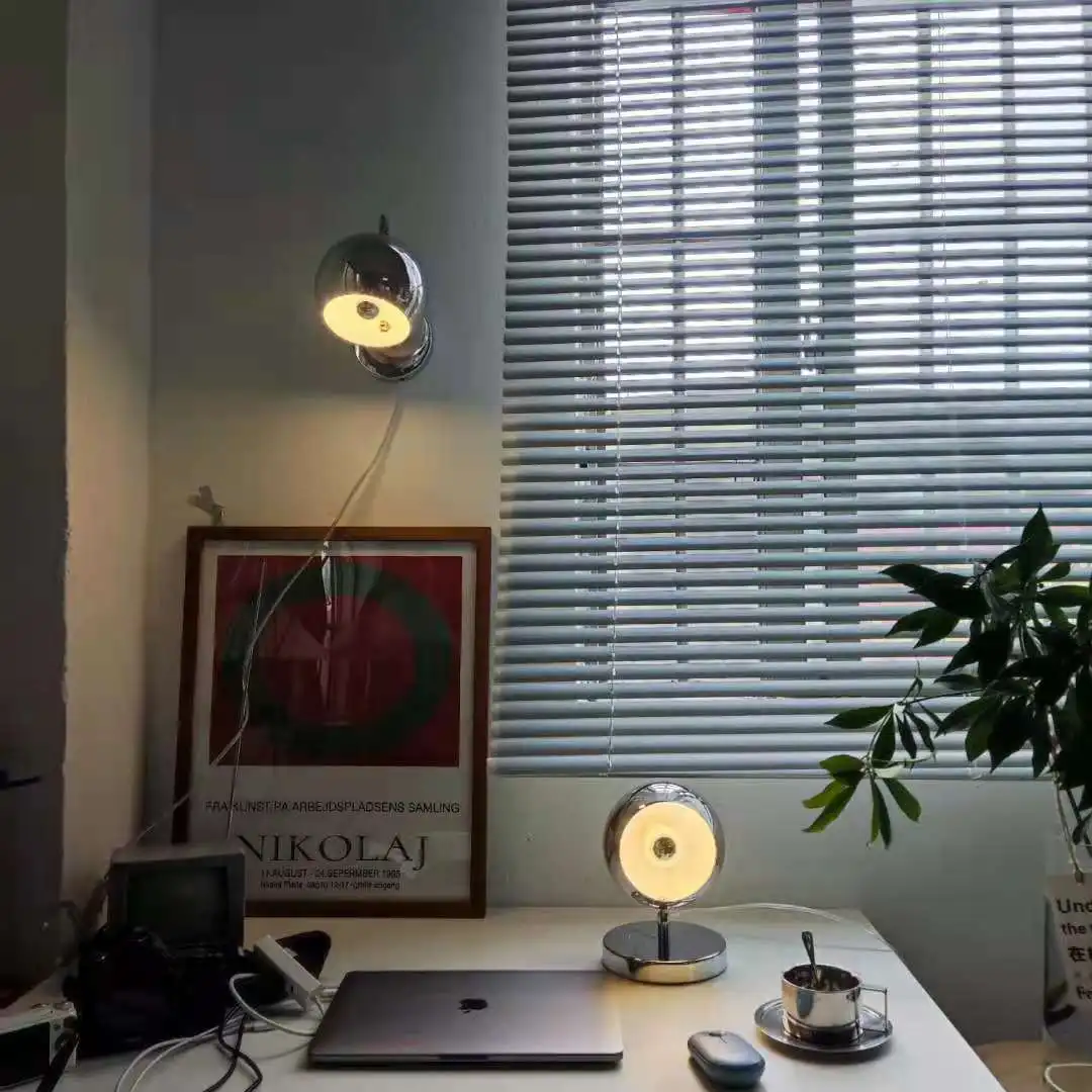 Shadowless light bulb astronaut white desk lamp vintage style Korean ins style Bauhaus design
Shadowless light bulb astronaut white desk lamp vintage style Korean ins style Bauhaus design