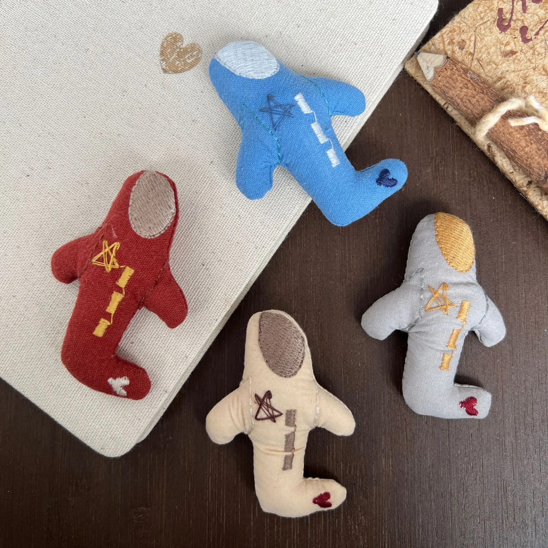 Kids Fabric Brooch Cartoon Airplane Cotton Filled Shoe Flower Accessory for Socks Clothes Portable Creative Decoration
Kids Fabric Brooch Cartoon Airplane Cotton Filled Shoe Flower Accessory for Socks Clothes Portable Creative Decoration