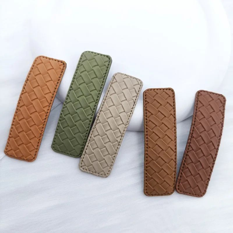 Korean version of cute BB clip girl solid color side clip mesh woven leather metal hairpin women's work headband party headgear
Korean version of cute BB clip girl solid color side clip mesh woven leather metal hairpin women's work headband party headgear