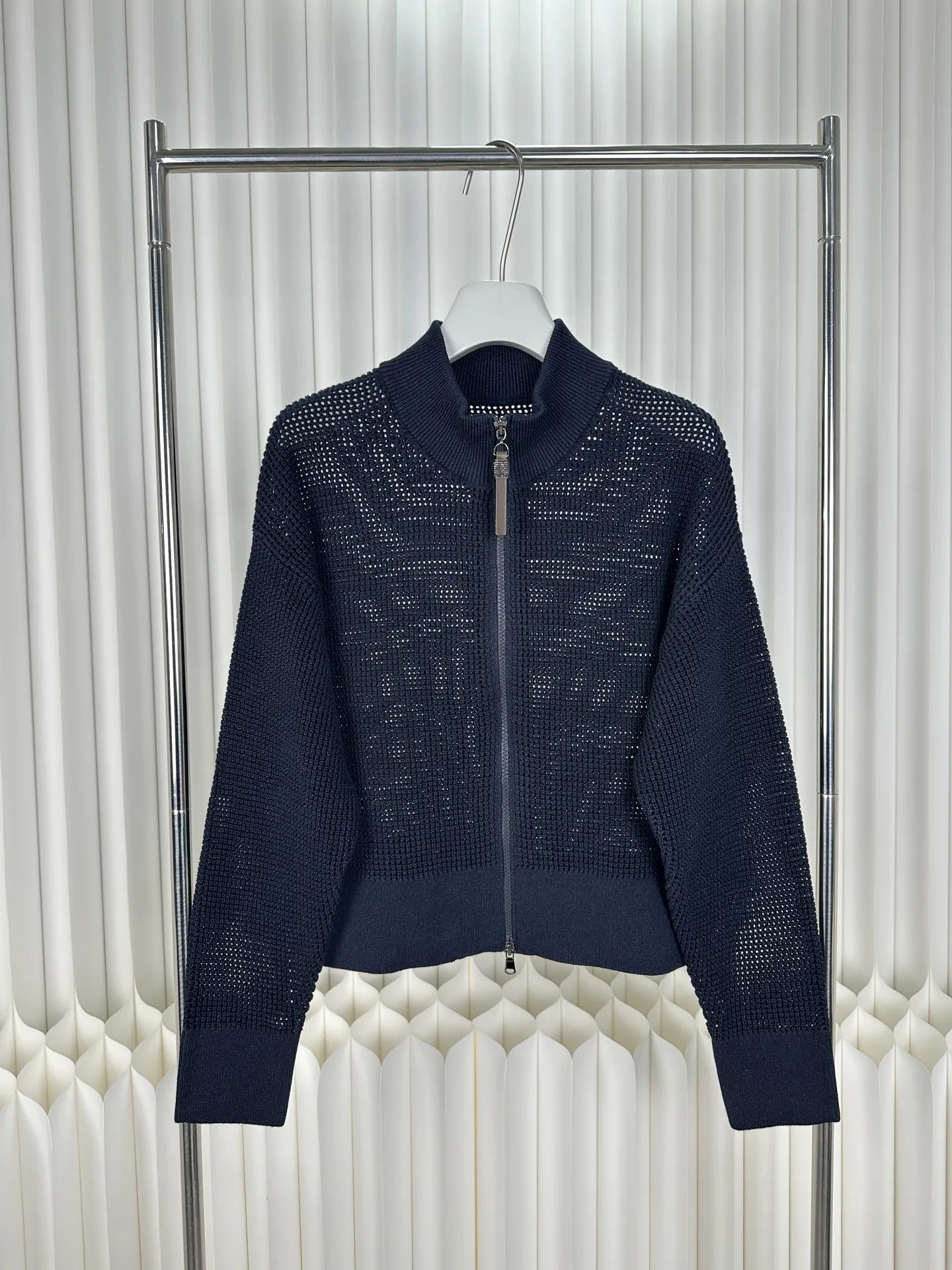 2026 Spring/Summer New Arrival: Women'S Linen-Cotton Open-Knit Cardigan — Long Sleeve, Versatile, Zip-Front Stand-Collar Jacket
2026 Spring/Summer New Arrival: Women'S Linen-Cotton Open-Knit Cardigan — Long Sleeve, Versatile, Zip-Front Stand-Collar Jacket