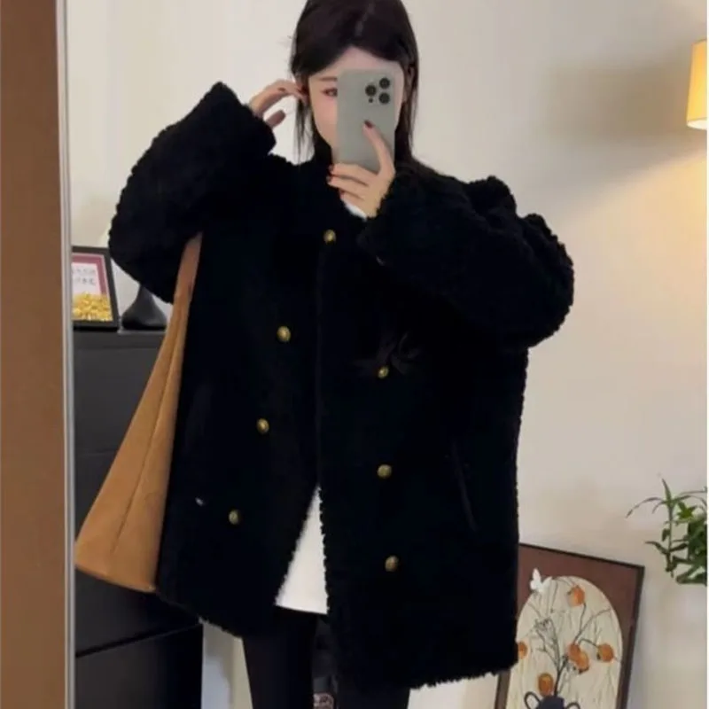Lady Fashion Round Neck Lamb Wool Jacket French Female Double-breasted Loose Top Spring Autumn Women Leisure Large Size 4XL Coat
Lady Fashion Round Neck Lamb Wool Jacket French Female Double-breasted Loose Top Spring Autumn Women Leisure Large Size 4XL Coat