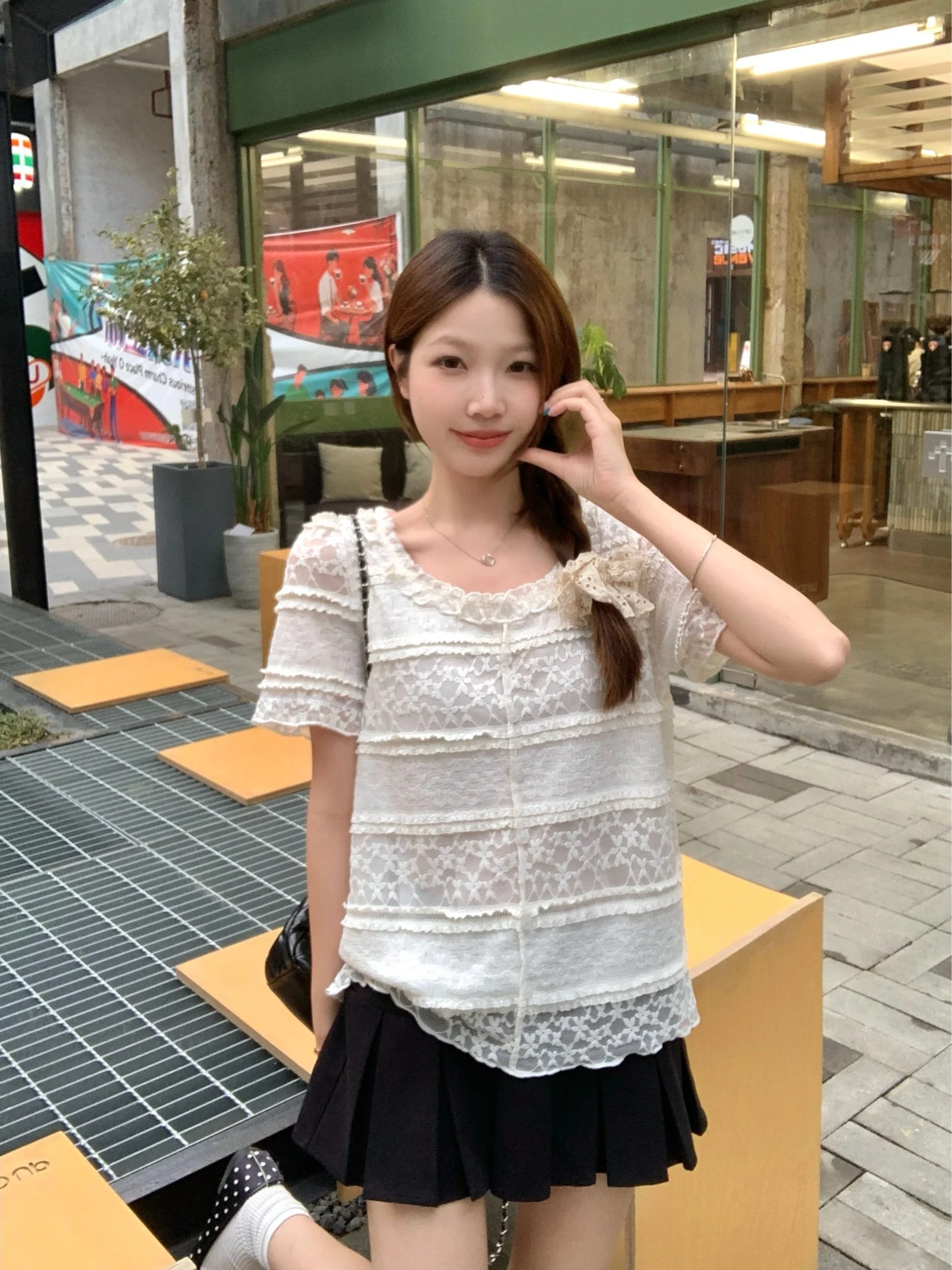 plus Size Lace Hollow out Short Sleeve Shirt Women's Summer Slimming Design Versatile Casual Breathable Korean Style Top
plus Size Lace Hollow out Short Sleeve Shirt Women's Summer Slimming Design Versatile Casual Breathable Korean Style Top