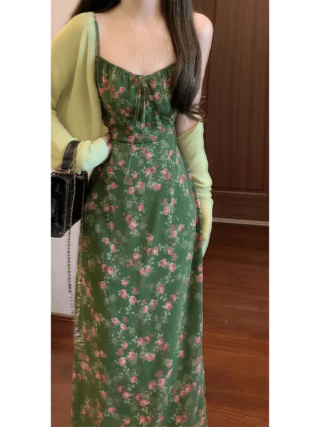 Summer Vacation Sun Protection Floral Skirt Cardigan Two-Piece Set Women's Country Style Long Sleeve Cover-Up Green Strap Lon...
Summer Vacation Sun Protection Floral Skirt Cardigan Two-Piece Set Women's Country Style Long Sleeve Cover-Up Green Strap Lon...