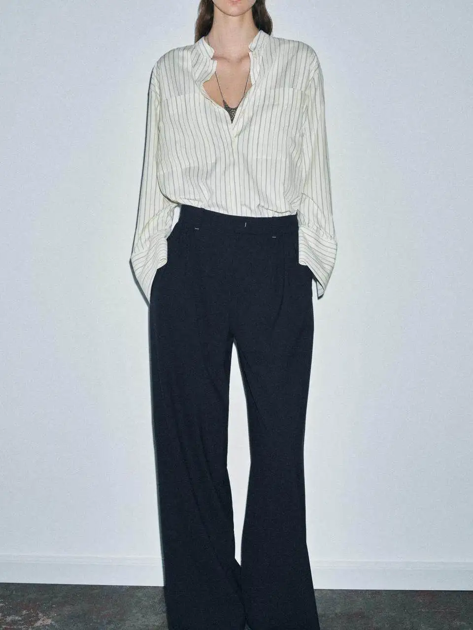 Spring Summer New Arrival Women's Long Sleeve Striped Zhongshan Collar Shirt Casual Style Polyester Blend Regular Fit
Spring Summer New Arrival Women's Long Sleeve Striped Zhongshan Collar Shirt Casual Style Polyester Blend Regular Fit