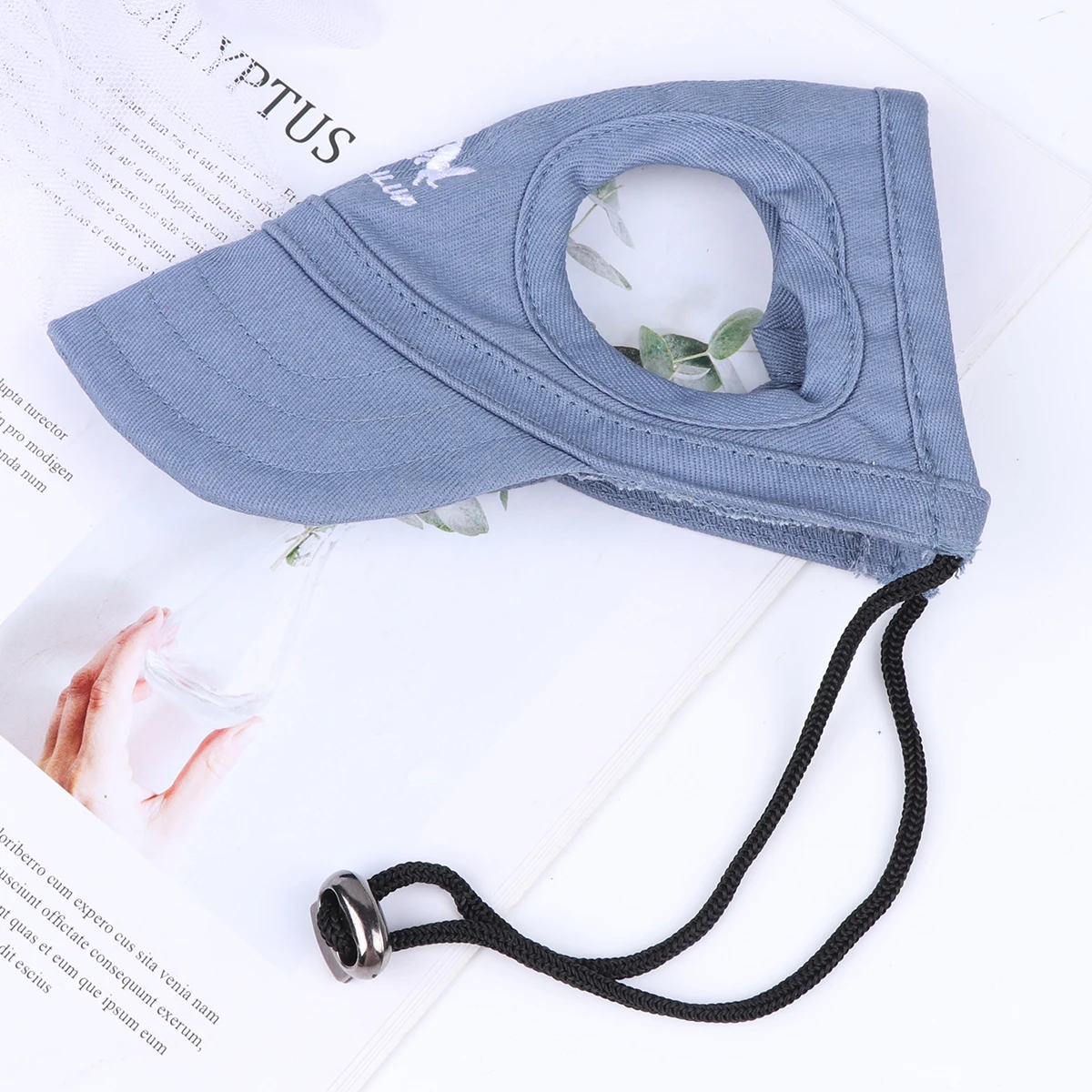 Pet Hat Canvas Material Durable Safe Adjustable Strap Small Dogs Cats Summer Simple Outdoor Travel Camping Dog Hat Accessories
Pet Hat Canvas Material Durable Safe Adjustable Strap Small Dogs Cats Summer Simple Outdoor Travel Camping Dog Hat Accessories