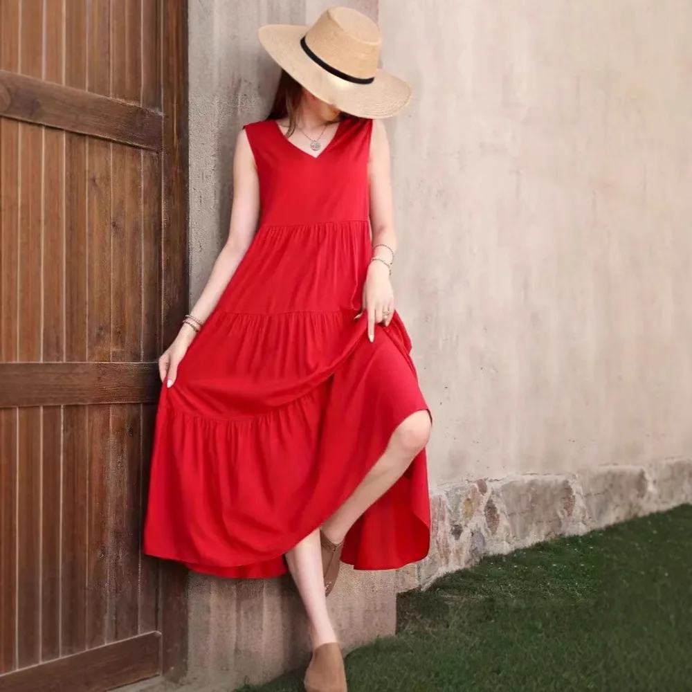 Women's Sleeveless V-Neck Tiered Maxi Dress Casual Loose Fit Ruffle Hem Beach Dress for Summer Vacation
Women's Sleeveless V-Neck Tiered Maxi Dress Casual Loose Fit Ruffle Hem Beach Dress for Summer Vacation