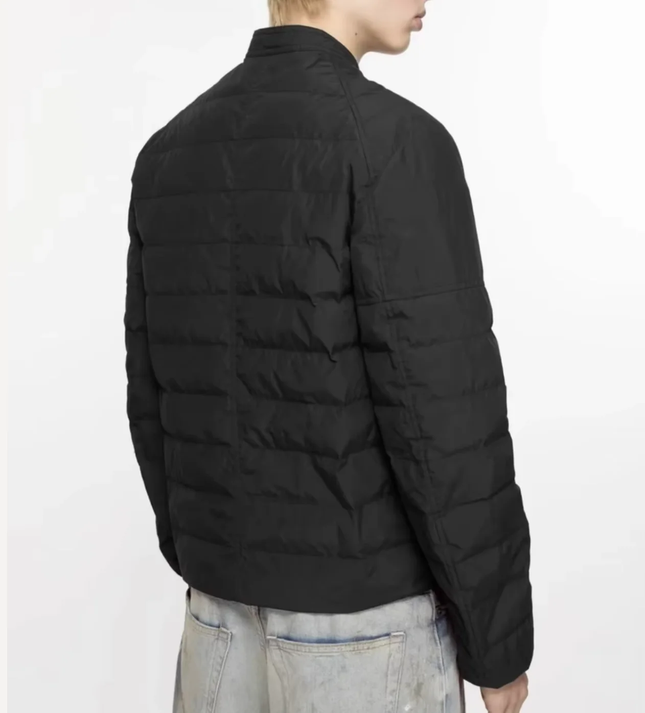AC embroidered ribs simple and light down jacket zipper jacket
AC embroidered ribs simple and light down jacket zipper jacket