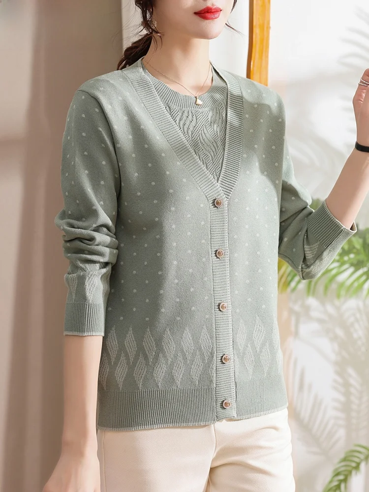 Модный вязаный комплект-двойка для женщин среднего возраста: осенняя коллекция, элегантная верхняя одежда свободного кроя из качественной полиэстеровой смеси
Модный вязаный комплект-двойка для женщин среднего возраста: осенняя коллекция, элегантная верхняя одежда свободного кроя из качественной полиэстеровой смеси