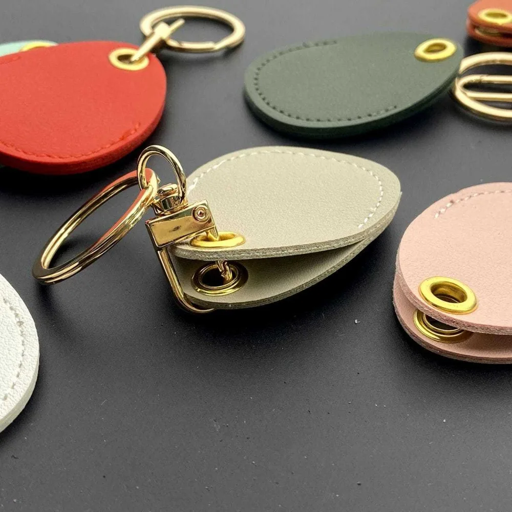 Creativity Keychain Detachable Keyring Card Holder Teardrop Shape Bag Cortex Street Stall Fashion Custom Wholesale Souvenir Gift
Creativity Keychain Detachable Keyring Card Holder Teardrop Shape Bag Cortex Street Stall Fashion Custom Wholesale Souvenir Gift