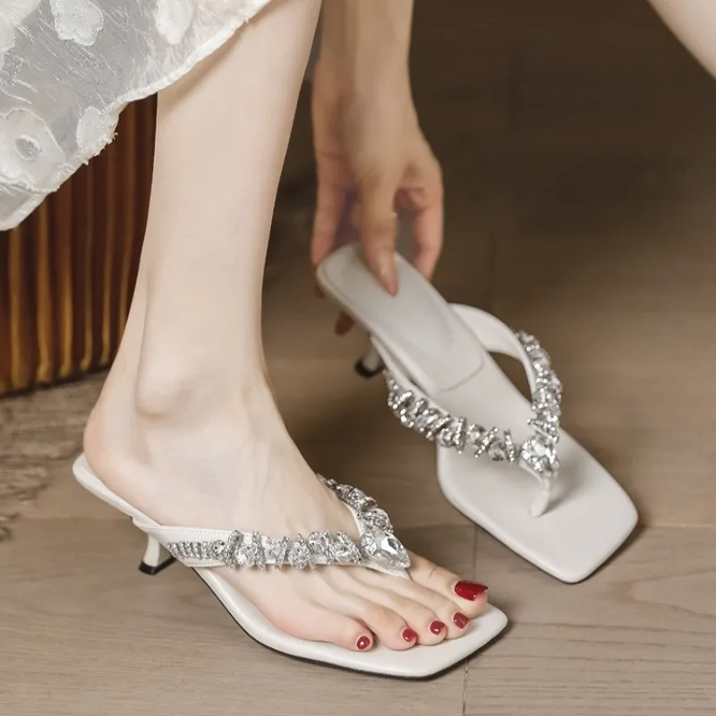 New Womens Shoes Exquisite Rhinestone High Heels Flip Flops for Woman Fashion Vacation Casual Shoes Designer Shoes Zapatos Mujer
New Womens Shoes Exquisite Rhinestone High Heels Flip Flops for Woman Fashion Vacation Casual Shoes Designer Shoes Zapatos Mujer