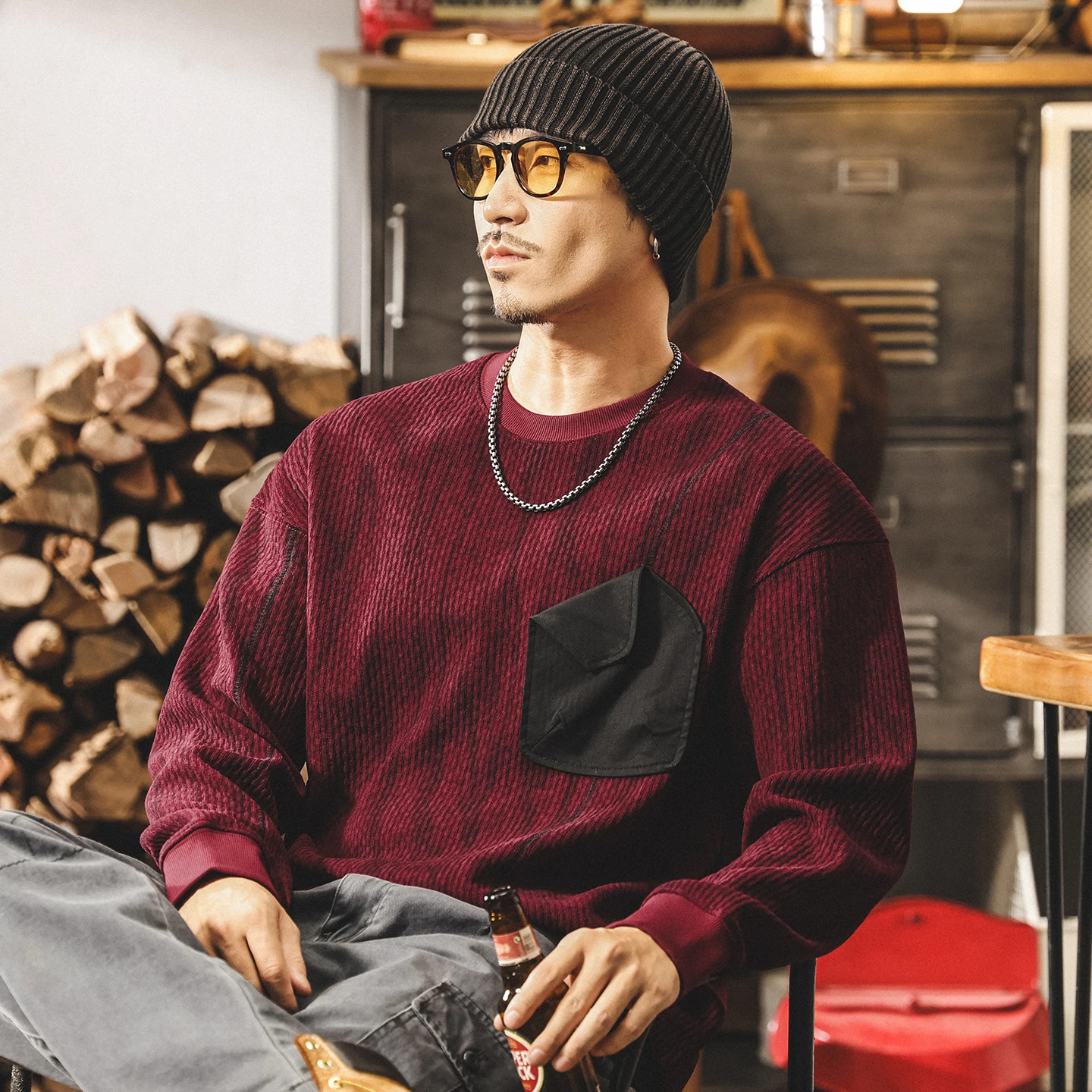 Новые ретро и модные мужские толстовки на осень, футболки с длинными рукавами, свободные и повседневные топы.
Новые ретро и модные мужские толстовки на осень, футболки с длинными рукавами, свободные и повседневные топы.