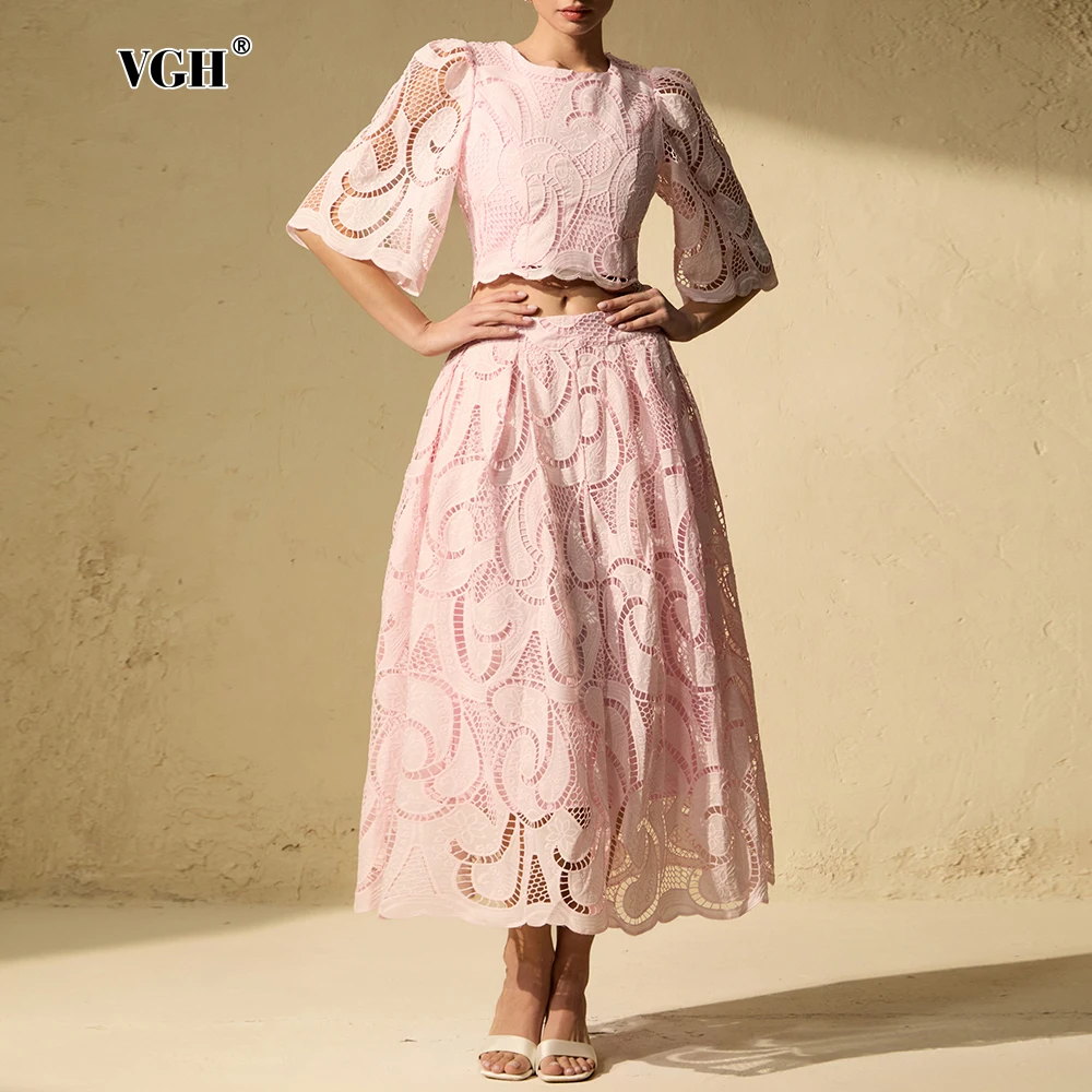VGH Solid Spliced Hollow Out Two Piece Set Female O Neck Short Sleeve Top Elegant Design Women's Skirt Sets Fashion New Style
VGH Solid Spliced Hollow Out Two Piece Set Female O Neck Short Sleeve Top Elegant Design Women's Skirt Sets Fashion New Style