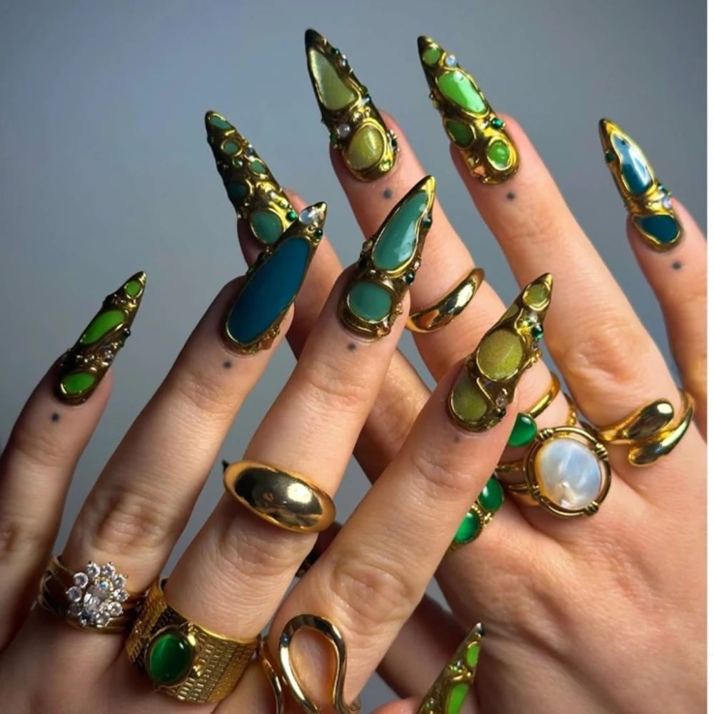 10Pcs 2025 Summer Trendy Handmade Almond Shaped Press On Nails 3D Blue & Green Porcelain Flower Design Includes Nail File Kit
10Pcs 2025 Summer Trendy Handmade Almond Shaped Press On Nails 3D Blue & Green Porcelain Flower Design Includes Nail File Kit