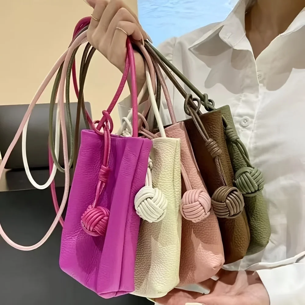 Кожаная женская сумка через плечо 1 шт. — минималистичный тканый дизайн с шариками, мягкая кожа, съемный ремешок, сумка-кошелек с магнитной застежкой
Кожаная женская сумка через плечо 1 шт. — минималистичный тканый дизайн с шариками, мягкая кожа, съемный ремешок, сумка-кошелек с магнитной застежкой