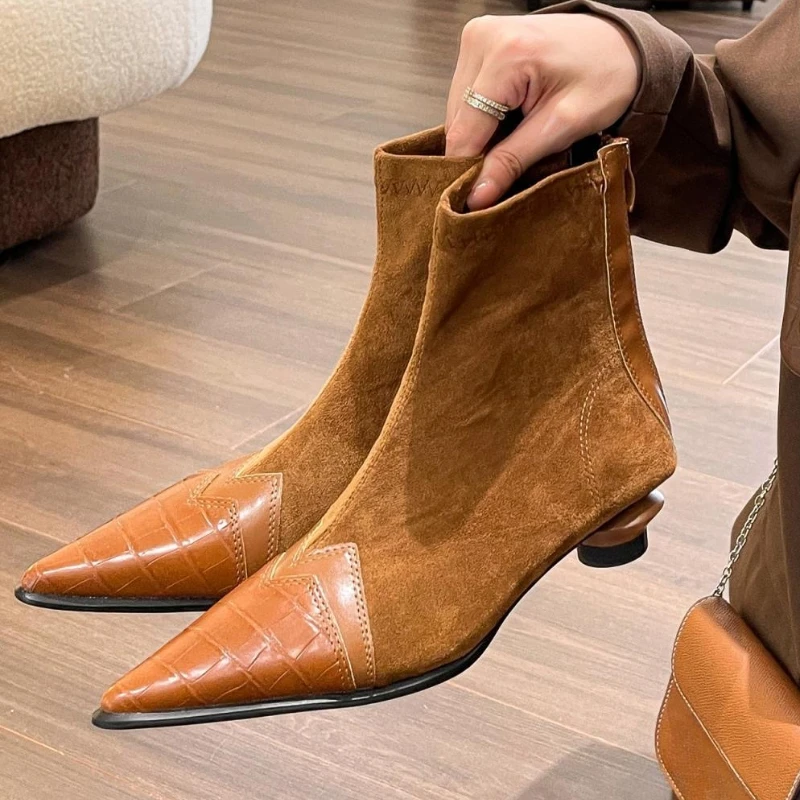 Ankle Boots Women Pointed Toe Heeled Shoes Chunky Chelsea Boots New 2025 Designer Gladiator Winter Brand Woman Snow Botas Mujer
Ankle Boots Women Pointed Toe Heeled Shoes Chunky Chelsea Boots New 2025 Designer Gladiator Winter Brand Woman Snow Botas Mujer