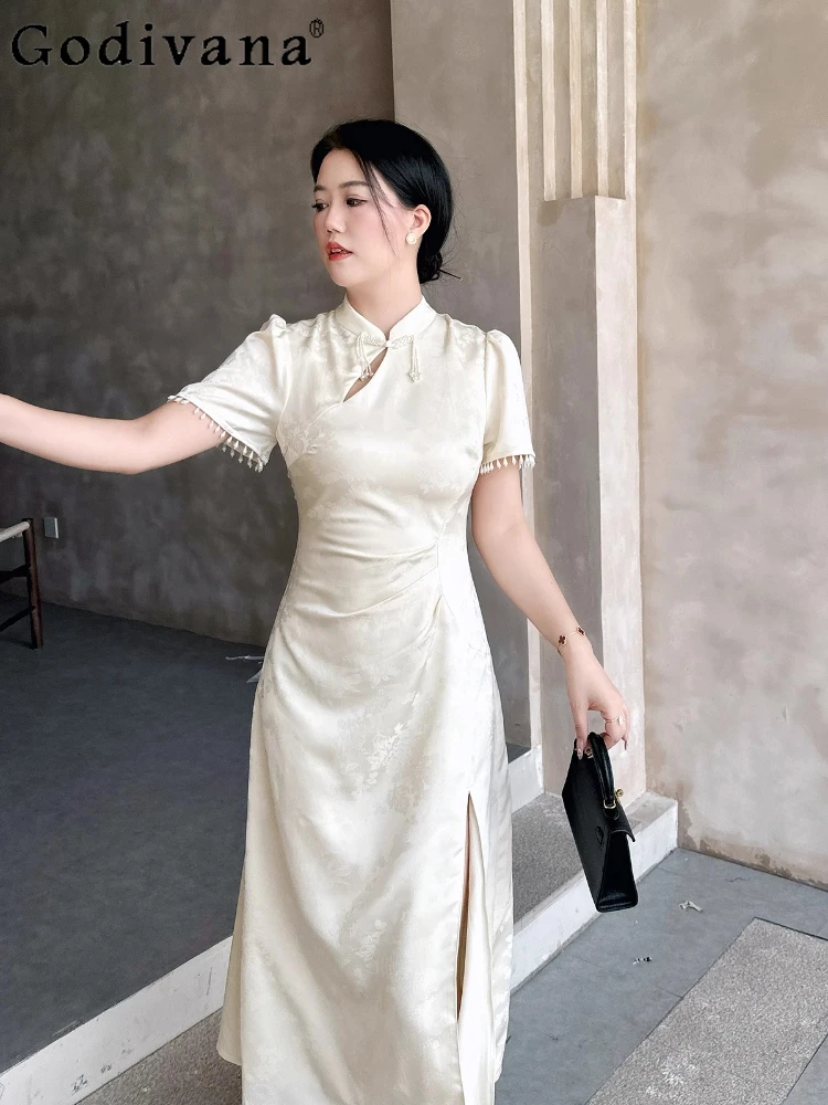 L-4XL Large Size Women Summer Chinese Improved Cheongsam Diagonal Placket High Slit Apricot Short-sleeved Tassel Irregular Dress
L-4XL Large Size Women Summer Chinese Improved Cheongsam Diagonal Placket High Slit Apricot Short-sleeved Tassel Irregular Dress