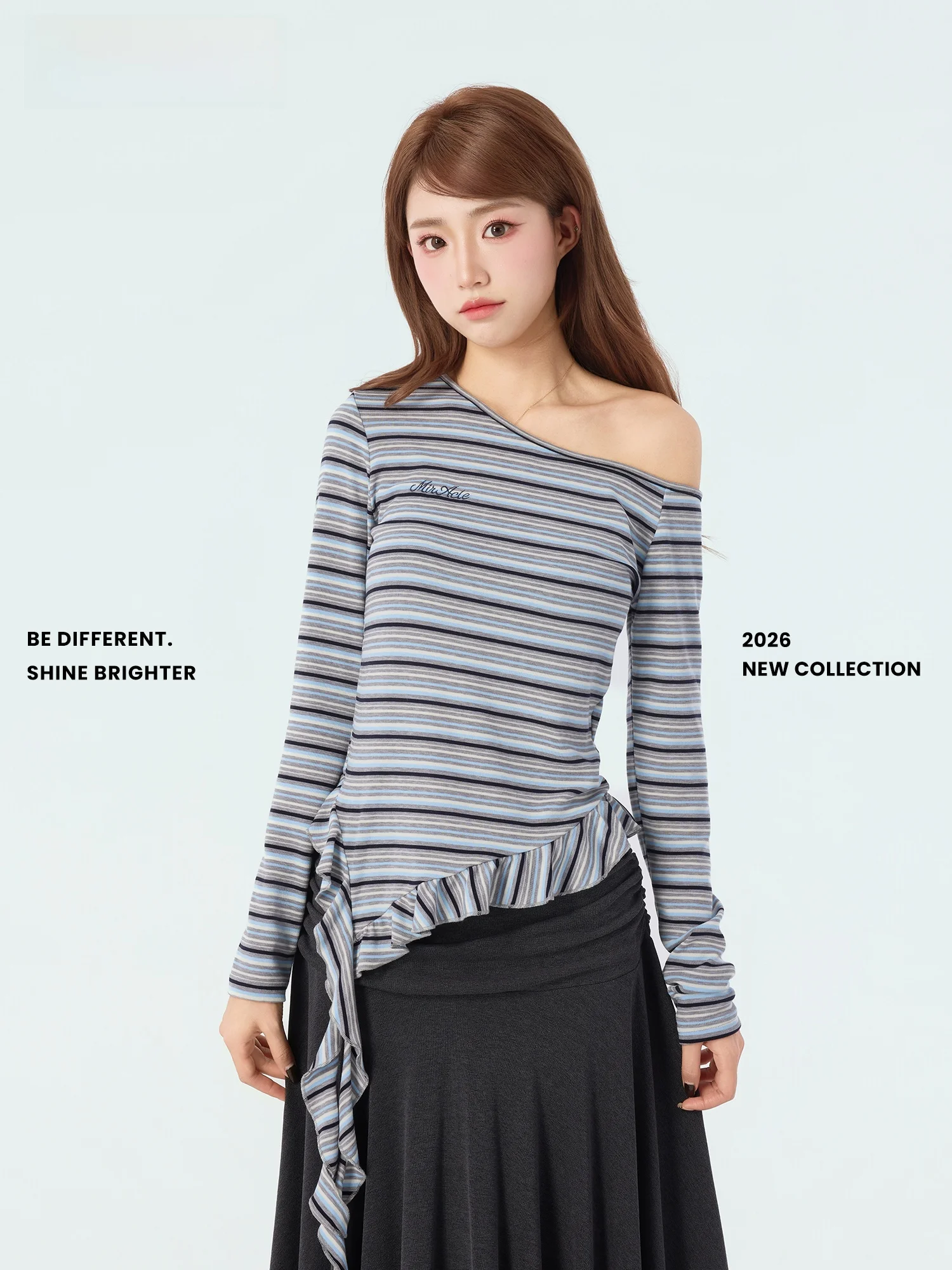 Женский топ Didimax, весенняя новинка, синий в полоску, с асимметричным подолом, длинный рукав, повседневный, из полиэфирного волокна, прямой крой, на одно плечо...
Женский топ Didimax, весенняя новинка, синий в полоску, с асимметричным подолом, длинный рукав, повседневный, из полиэфирного волокна, прямой крой, на одно плечо...