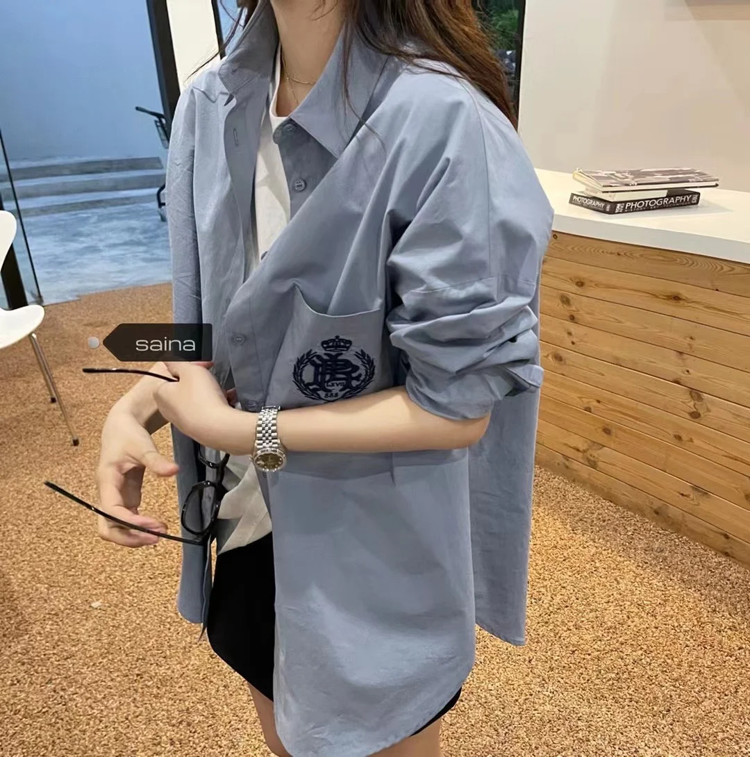 SAINA College Style Embroidered Letter Shirt Casual Retro Hong Kong Flavor New Korean Trend Cotton Long Sleeve Neck
SAINA College Style Embroidered Letter Shirt Casual Retro Hong Kong Flavor New Korean Trend Cotton Long Sleeve Neck