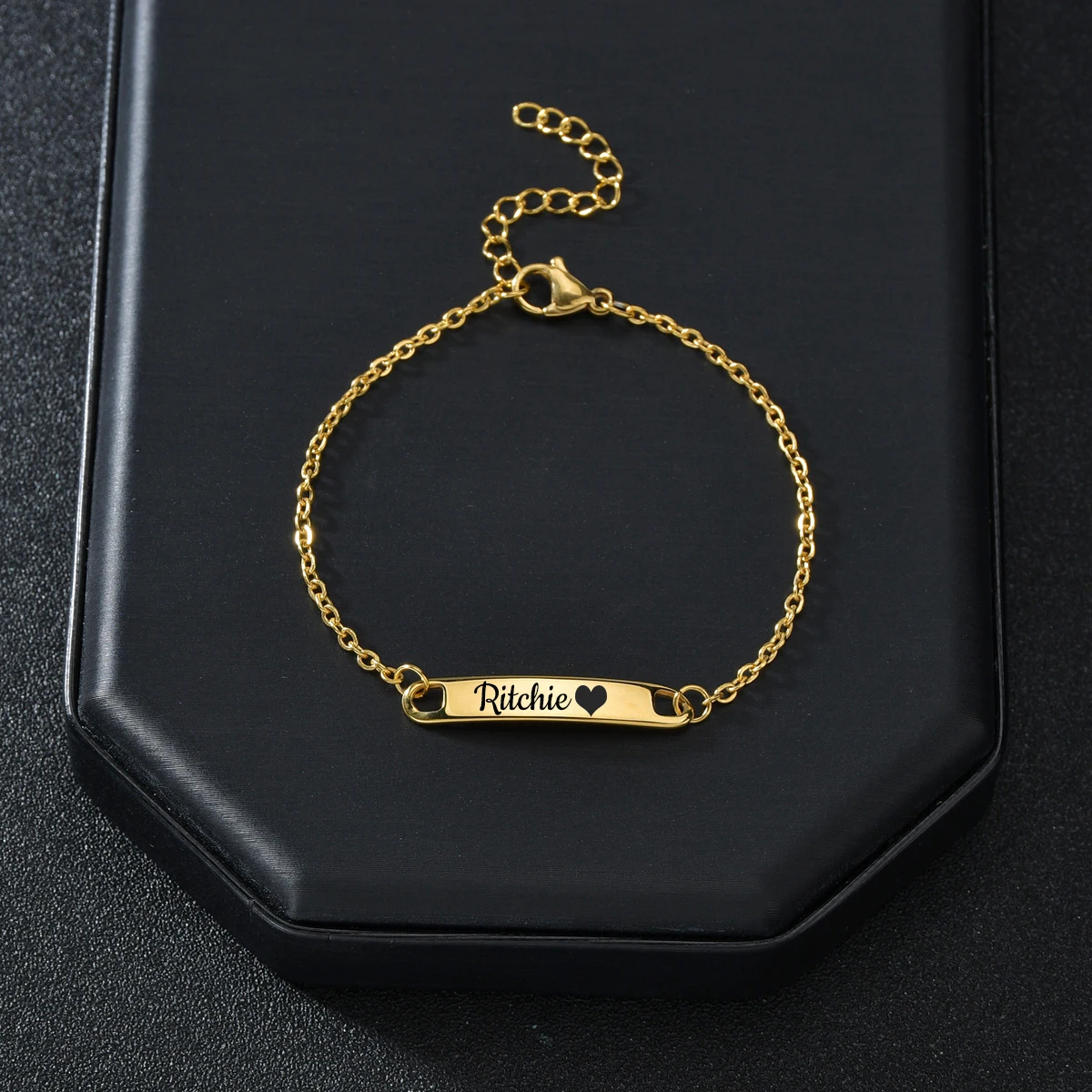 Engraving Customized Name Letters Bracelets for Women Kids Stainless Steel Jewelry Personalized Adjustable Chain Children Gifts
Engraving Customized Name Letters Bracelets for Women Kids Stainless Steel Jewelry Personalized Adjustable Chain Children Gifts