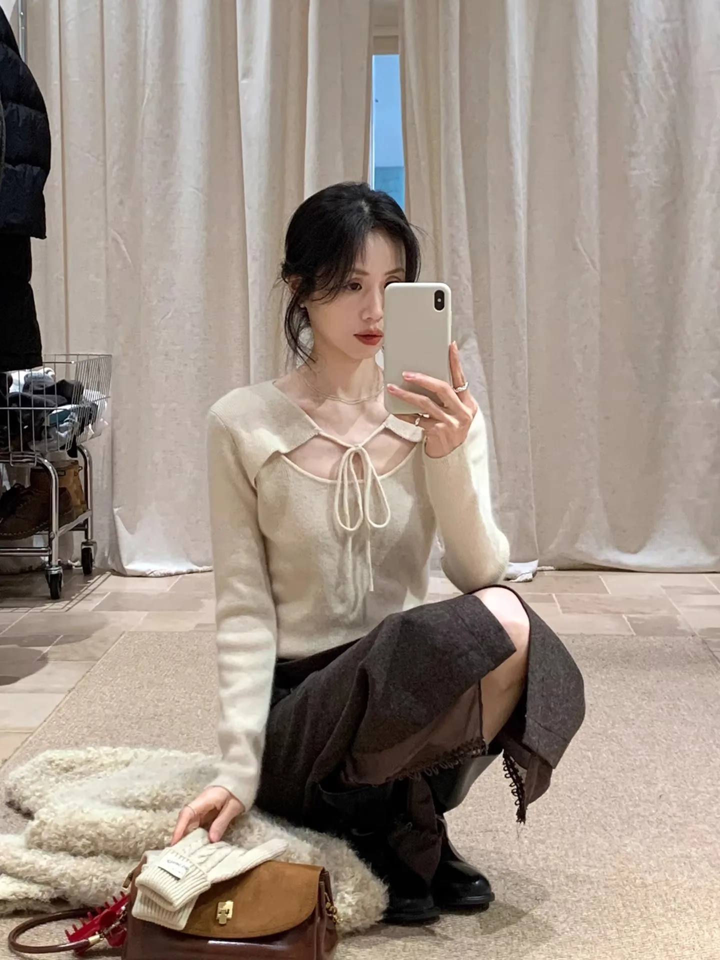 Женский вязаный свитер BRIVIN из корейского меха норки, новинка, с завязками на талии, приталенный, бежевый, удлиненный, стандартной длины
Женский вязаный свитер BRIVIN из корейского меха норки, новинка, с завязками на талии, приталенный, бежевый, удлиненный, стандартной длины