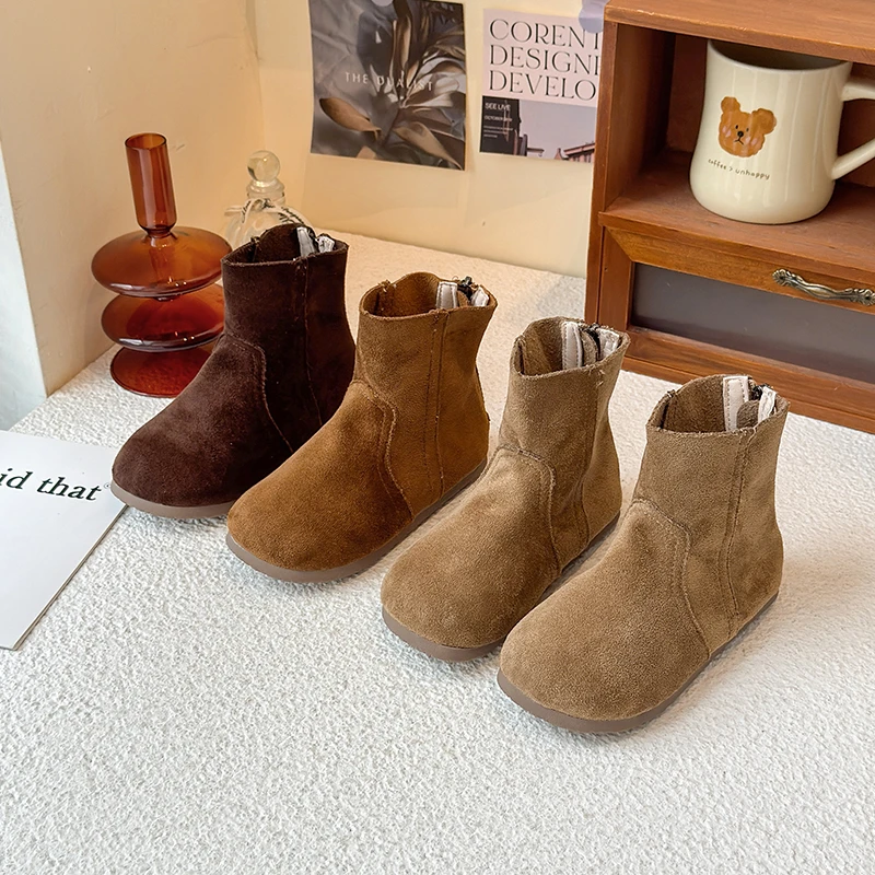 New Retro Children's Leather Boots Fashion Outdoor Girls Short Boots Soft Bottom Kids Causal Ankle Boots Round-toe Back Zipper
New Retro Children's Leather Boots Fashion Outdoor Girls Short Boots Soft Bottom Kids Causal Ankle Boots Round-toe Back Zipper