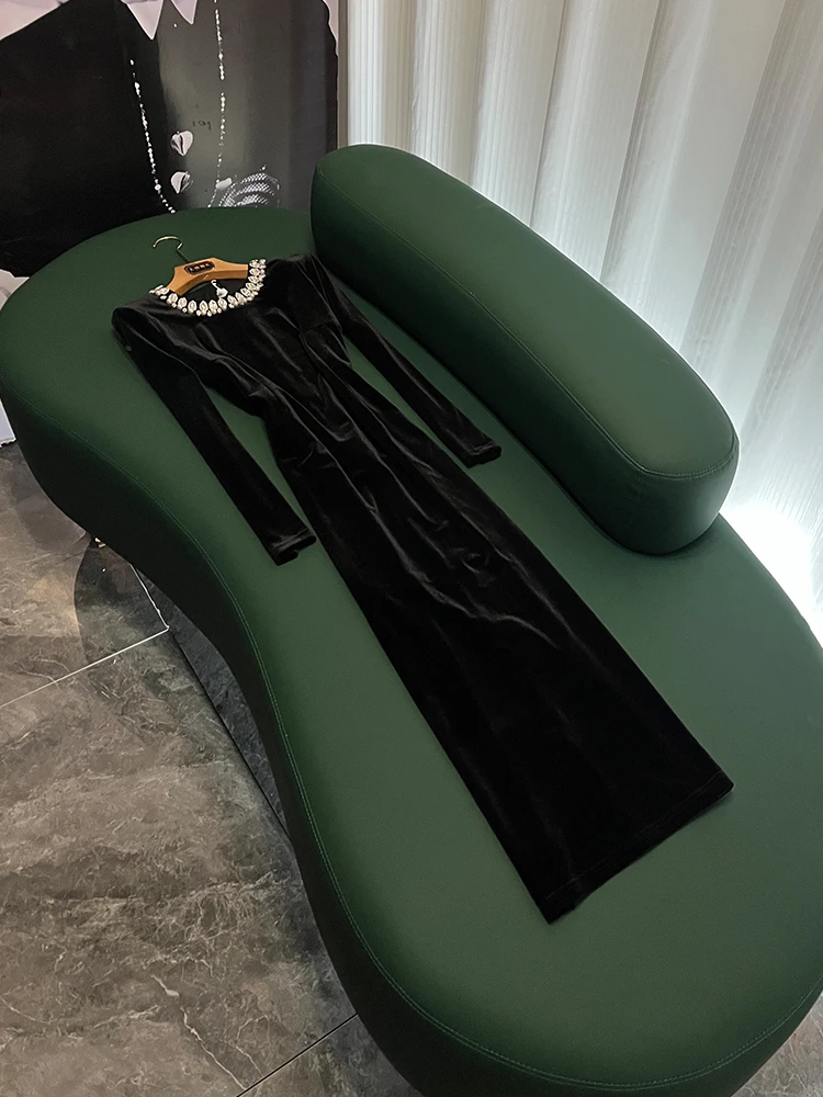 Stunning Long Velvet Dress Handmade Beaded Sleeveless High Waist Slimming Elegant Ladylike City Commute Autumn Winter Women
Stunning Long Velvet Dress Handmade Beaded Sleeveless High Waist Slimming Elegant Ladylike City Commute Autumn Winter Women