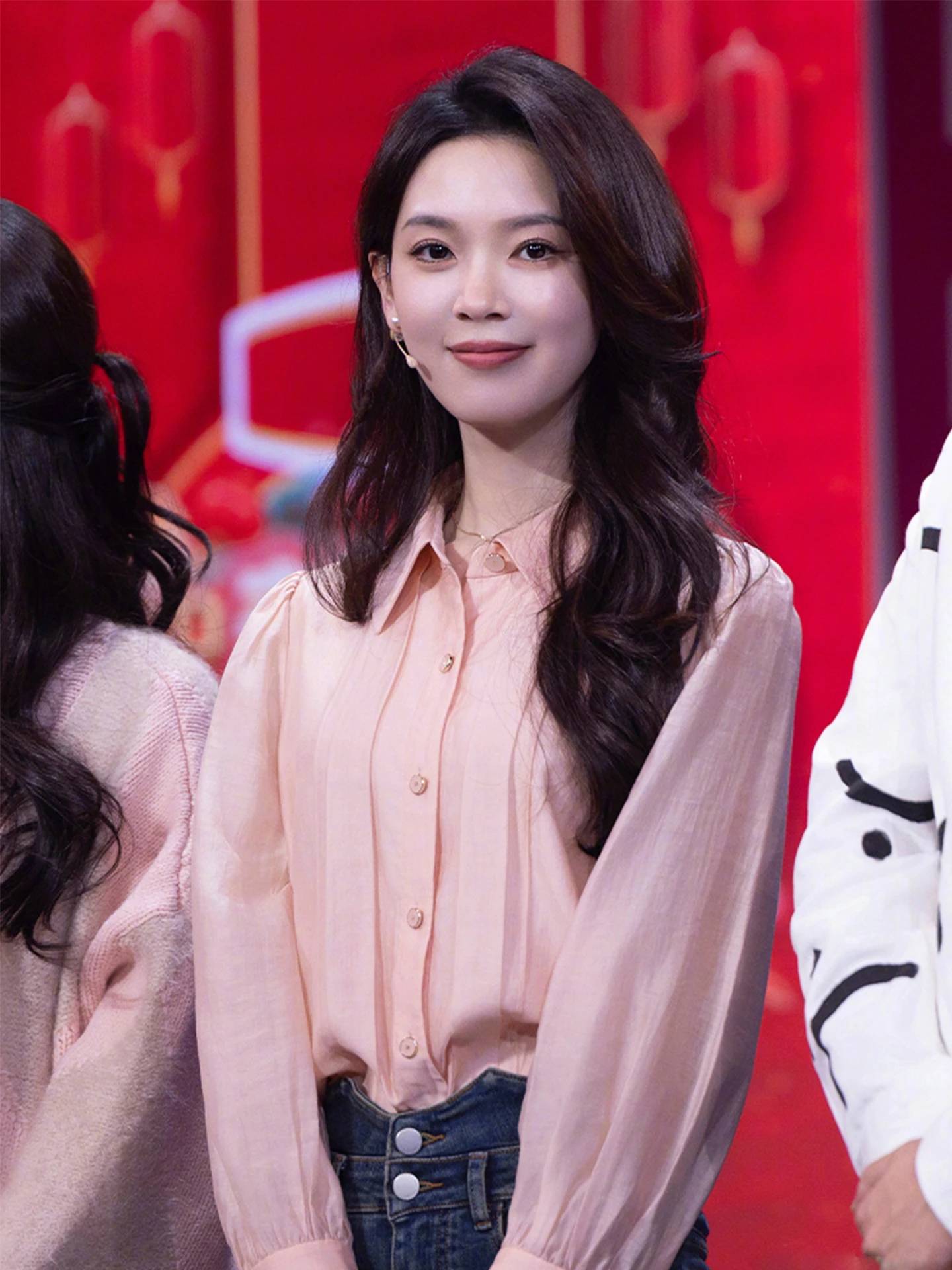 Chen Ya Pink Long Sve irt Women's New Thin Sle Age-Defng irt Celebri High-End Feel Top Sweet Sle Cotton Blend
Chen Ya Pink Long Sve irt Women's New Thin Sle Age-Defng irt Celebri High-End Feel Top Sweet Sle Cotton Blend