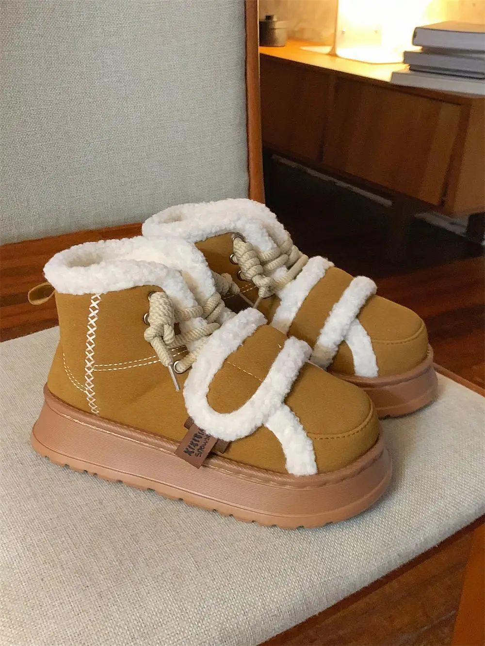 Women Snow Boots Lace Up Lambhair Ankle Boots For Women Winter Thick Fleece Thick Sole Warm Northeastern Cotton Shoes
Women Snow Boots Lace Up Lambhair Ankle Boots For Women Winter Thick Fleece Thick Sole Warm Northeastern Cotton Shoes