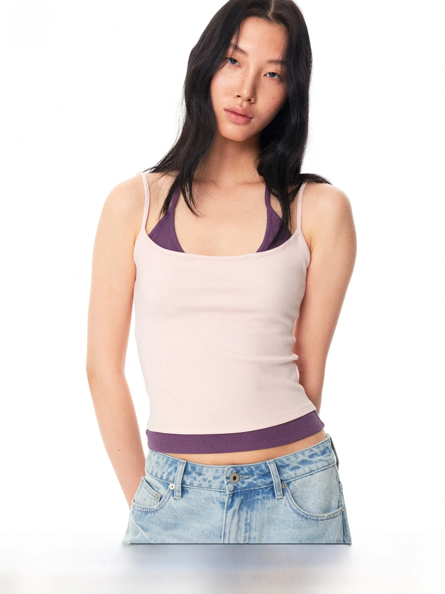 Evistub Color Block Neck Hanging Vest Casual Layering Sensation Cotton Blend Fabric High Elasticity Summer Inner Wear for Women
Evistub Color Block Neck Hanging Vest Casual Layering Sensation Cotton Blend Fabric High Elasticity Summer Inner Wear for Women