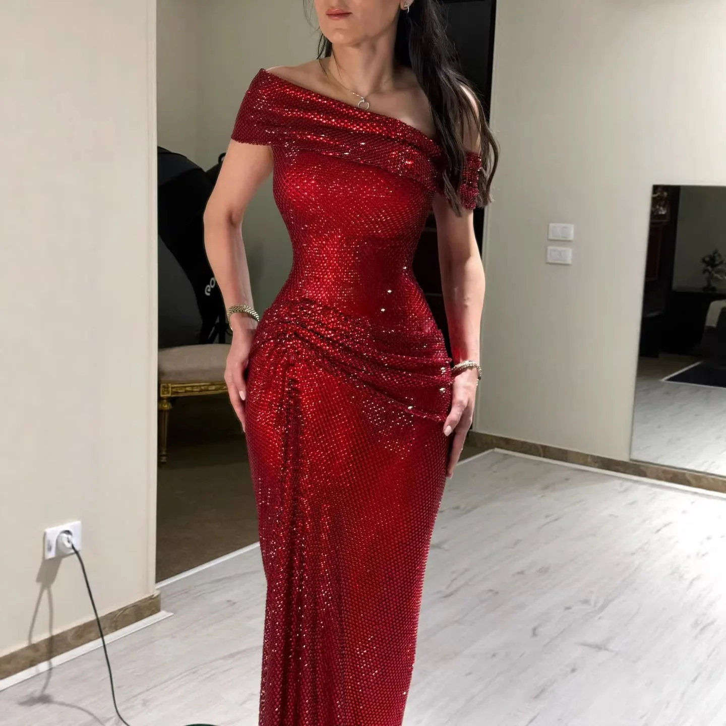 Luxury Dubai Red Beaded Mermaid Dress Gowns For Formal Party 2026 Customized Women's Evening Dress
Luxury Dubai Red Beaded Mermaid Dress Gowns For Formal Party 2026 Customized Women's Evening Dress
