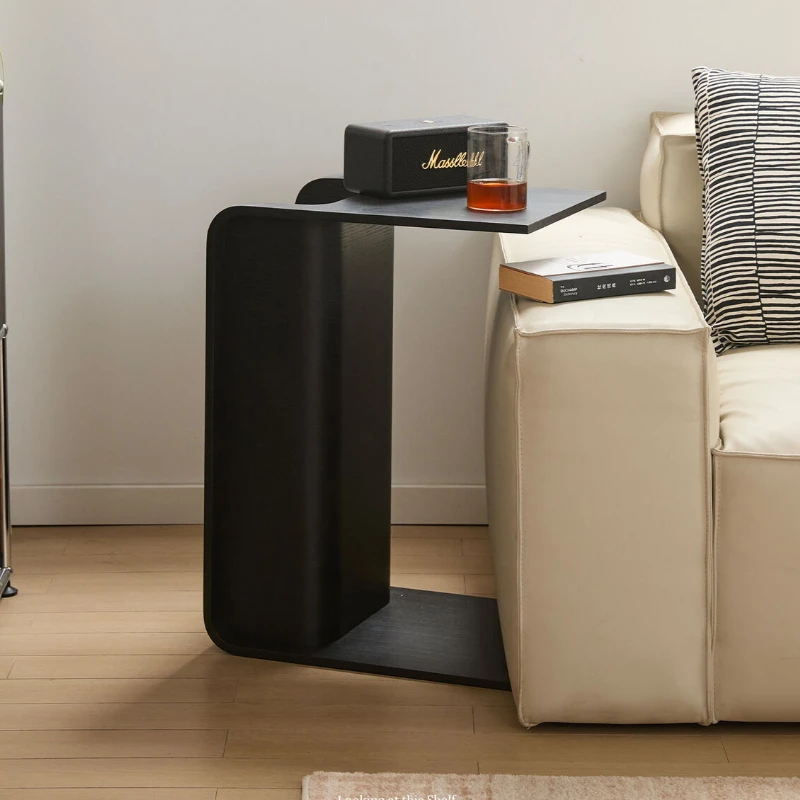 Nordic solid wood coffee table home living room side table designer C shaped small table small apartment furniture
Nordic solid wood coffee table home living room side table designer C shaped small table small apartment furniture