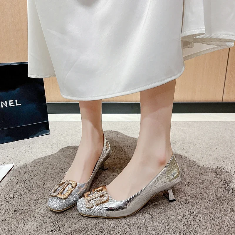 Women's High Heels Square Toe Rhinestones Metal Decoration Bling Shoes for Women Dress Square Heel Fashion Zapatillas De Mujer
Women's High Heels Square Toe Rhinestones Metal Decoration Bling Shoes for Women Dress Square Heel Fashion Zapatillas De Mujer