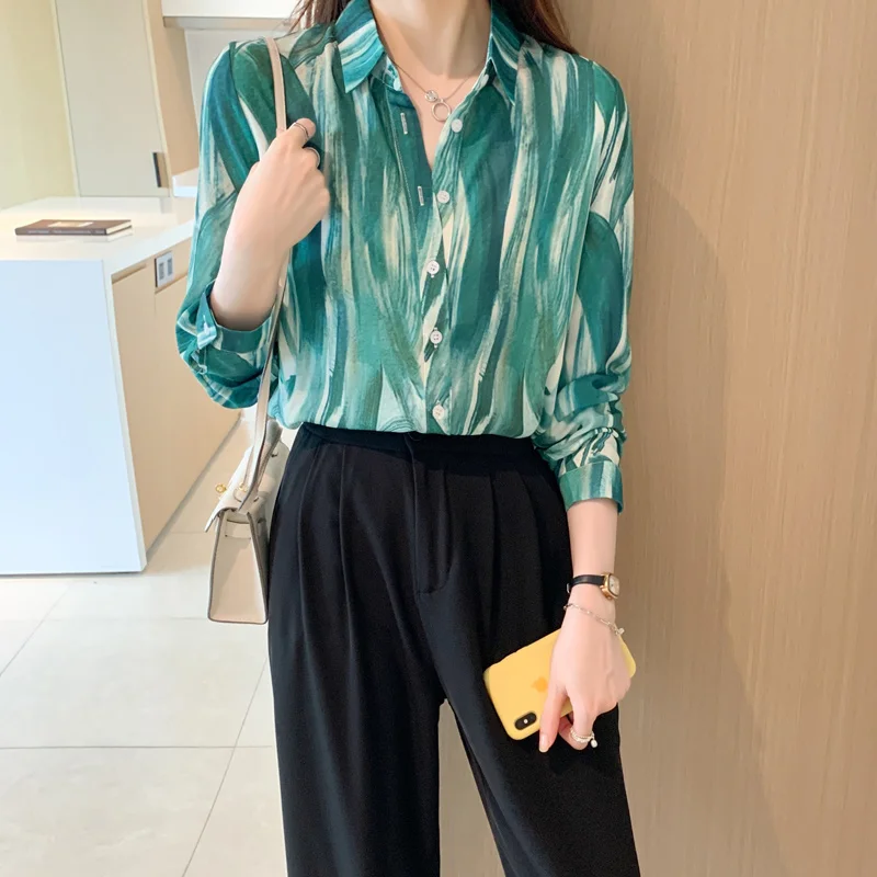 Korean Loose Tie Dye Shirts Women's Clothes Lapel Chiffon Long Sleeve Blouses Single Breasted Green Cardigan Tops
Korean Loose Tie Dye Shirts Women's Clothes Lapel Chiffon Long Sleeve Blouses Single Breasted Green Cardigan Tops