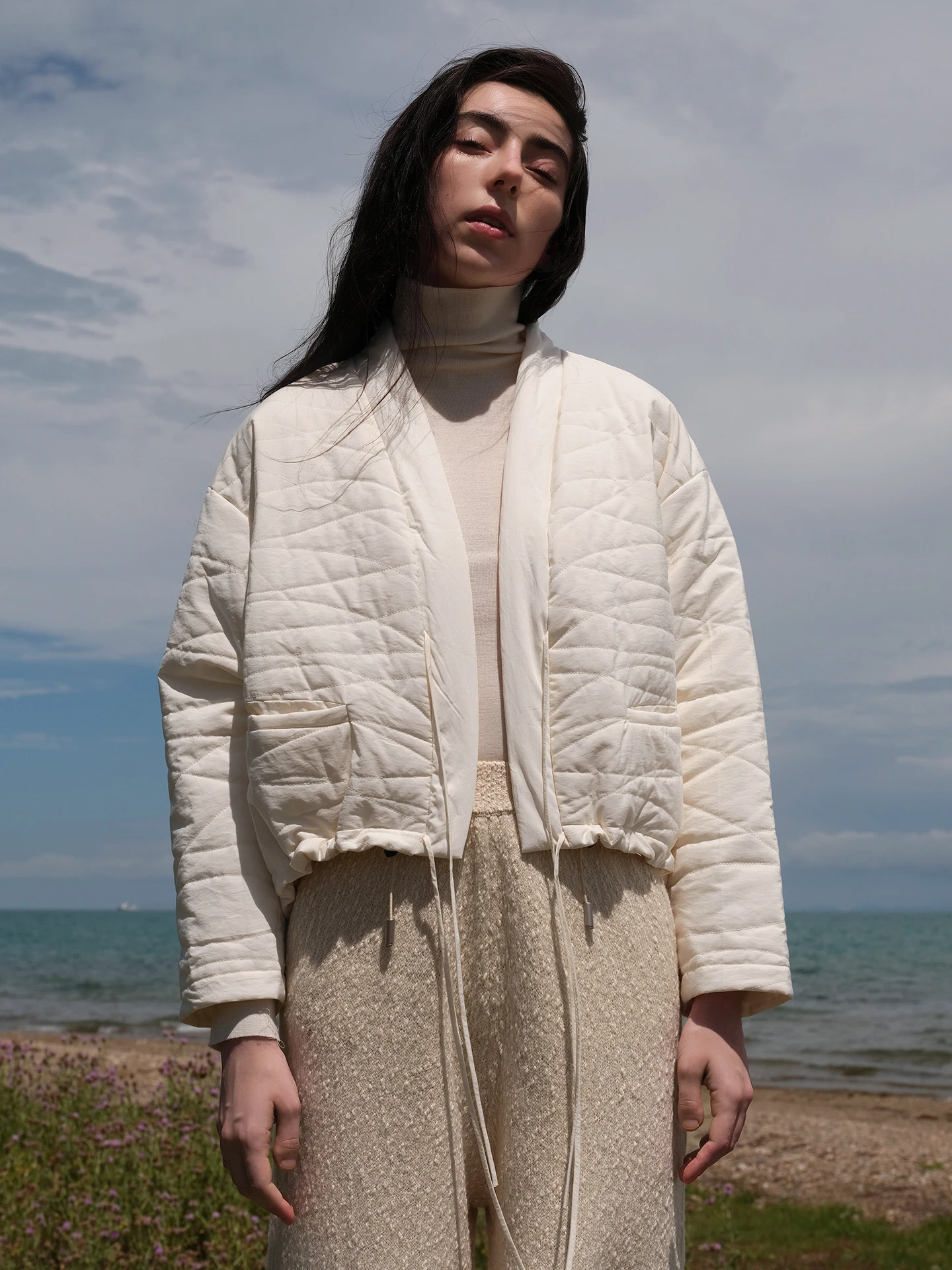 New Chinese Sle ort Coat Hand-Painted Wave Stitching Cotton Crt Thiened Long Sve Commute Sle Women's Jaet
New Chinese Sle ort Coat Hand-Painted Wave Stitching Cotton Crt Thiened Long Sve Commute Sle Women's Jaet